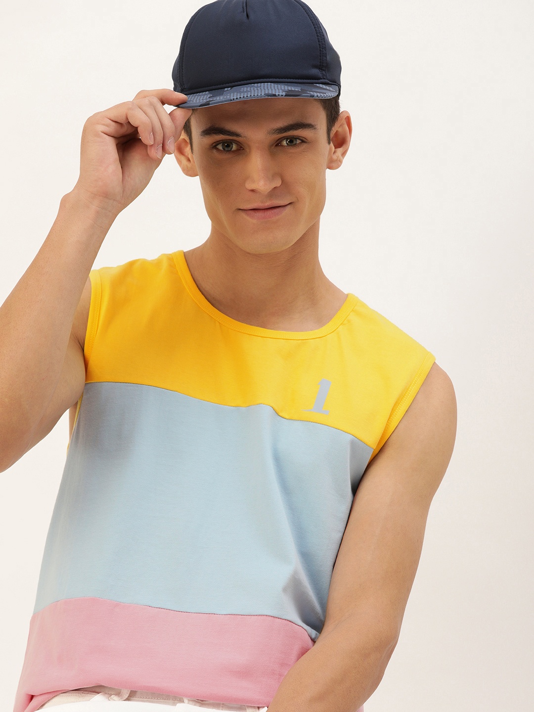 

SINGLE Men Yellow & Blue Colourblocked Pure Cotton Slim Fit T-shirt