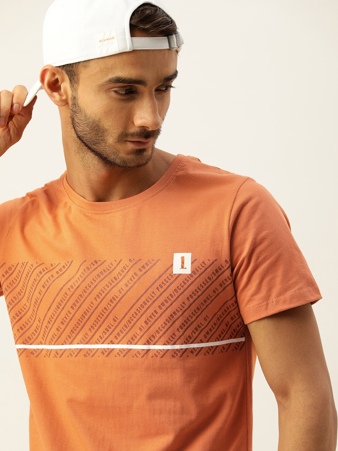 

SINGLE Men Orange & White Printed Pure Cotton Slim Fit T-shirt