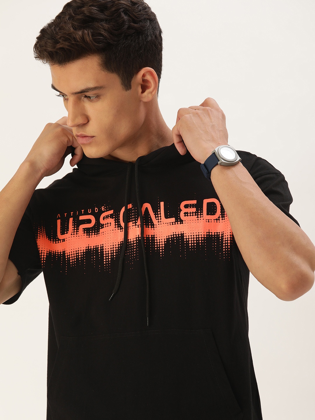

SINGLE Men Black & Orange Typography Print Slim Fit Pure Cotton Hooded T-shirt