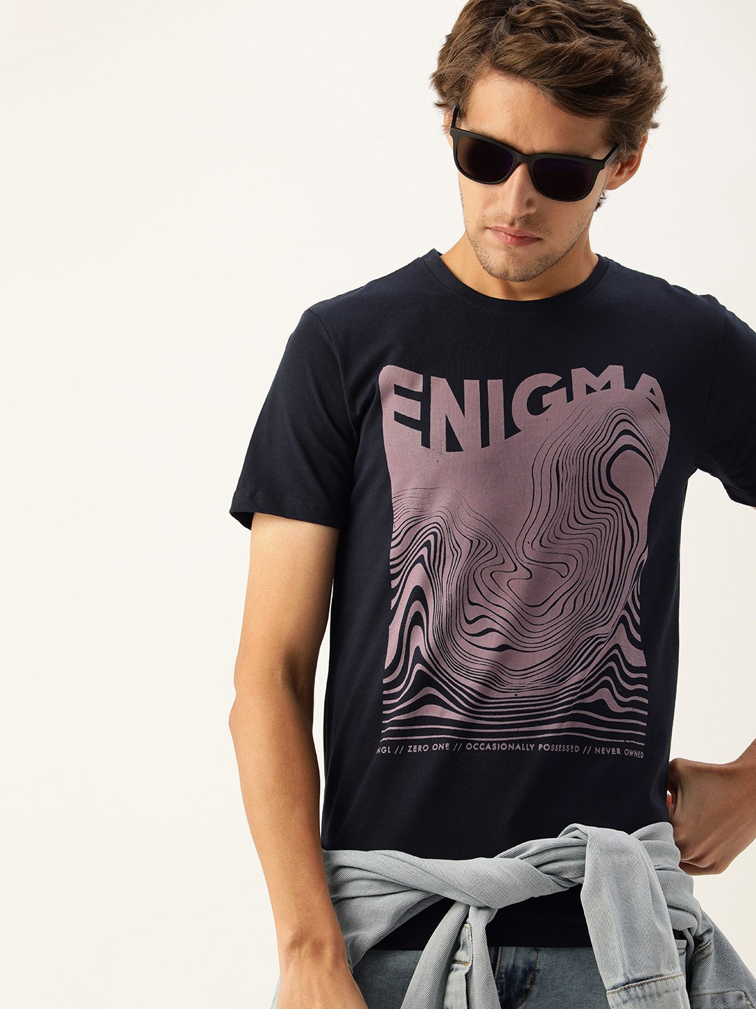 

SINGLE Men Navy Blue & Purple Printed Slim Fit Pure Cotton T-shirt