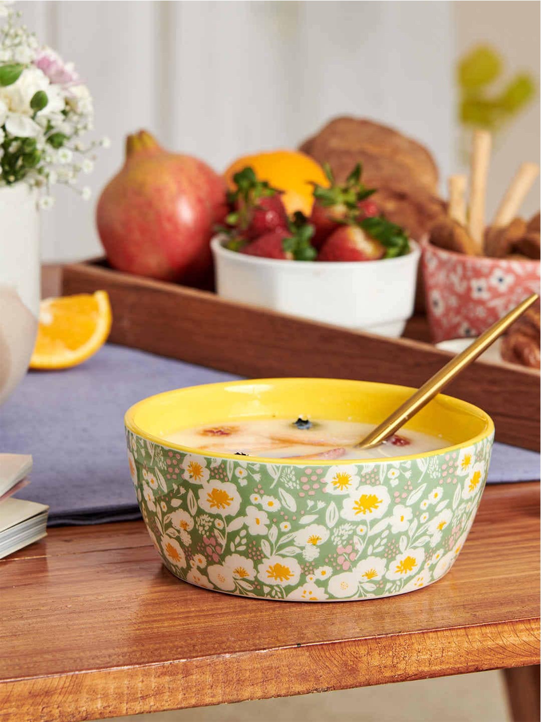 

Chumbak Yellow & Green 1 Pieces Floral Printed Ceramic Glossy Bowls