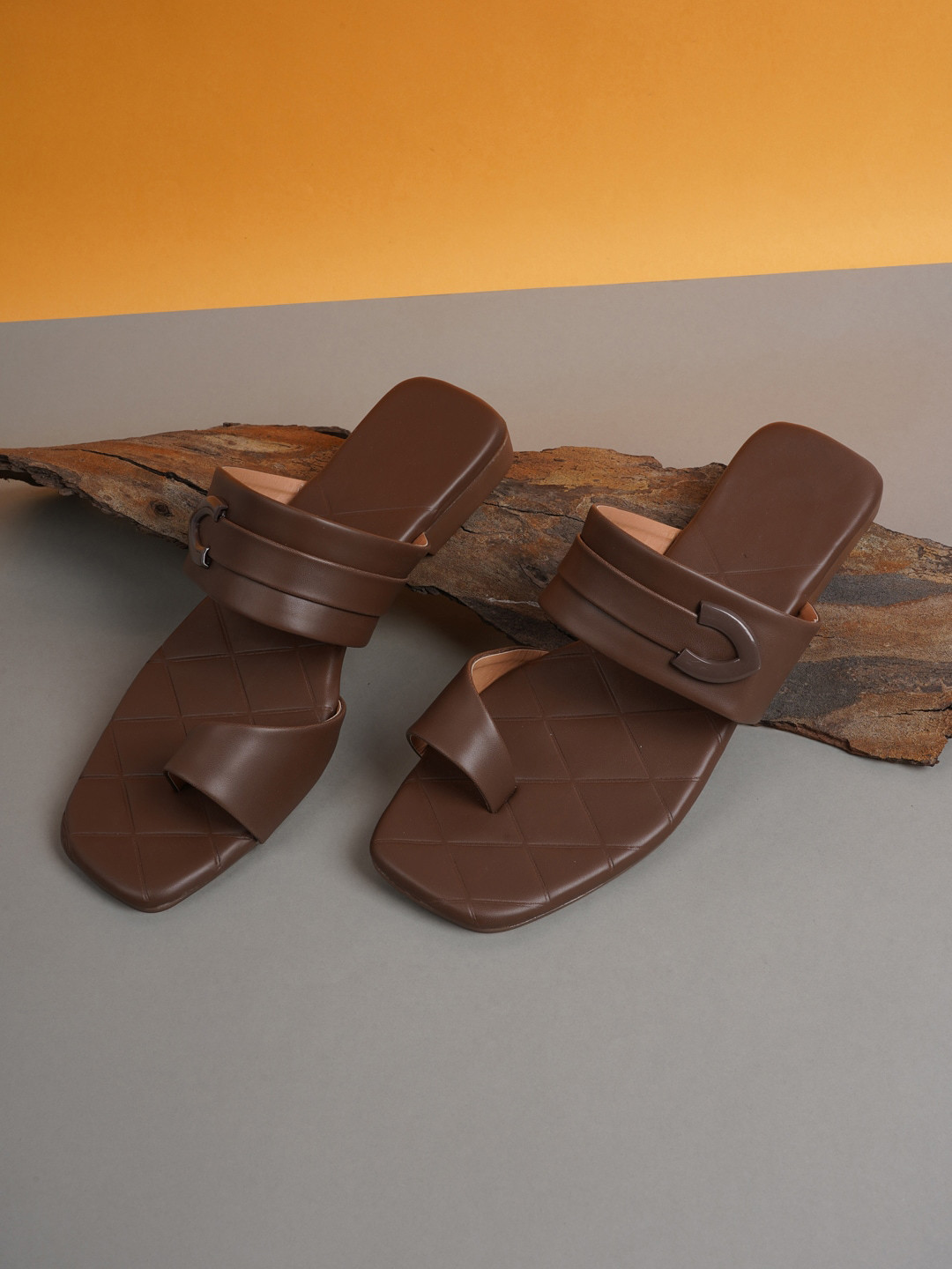 

Walkfree Women Brown One Toe Flats