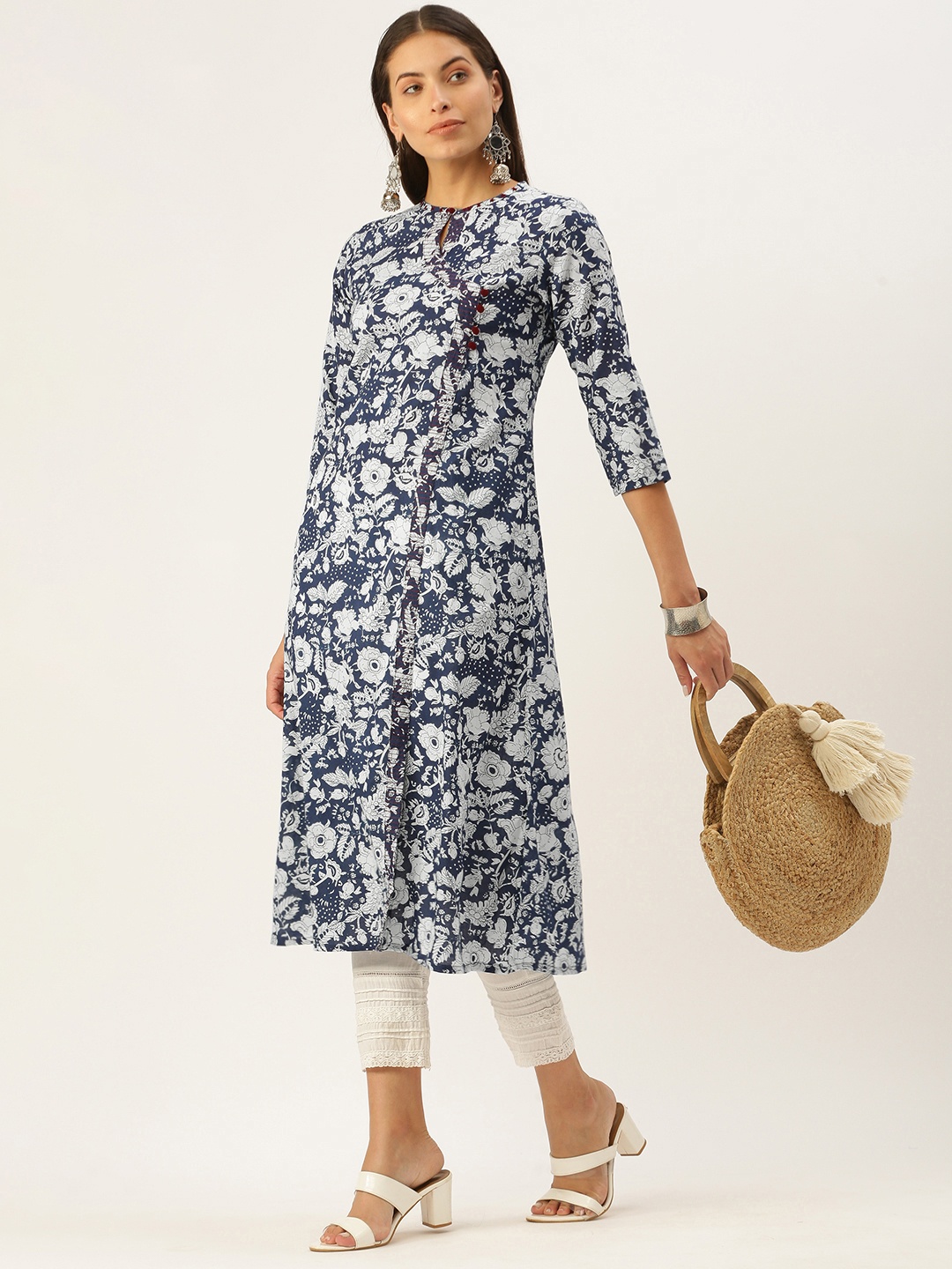 

RangDeep Women Navy Blue & White Pure Cotton Floral Printed Kurta