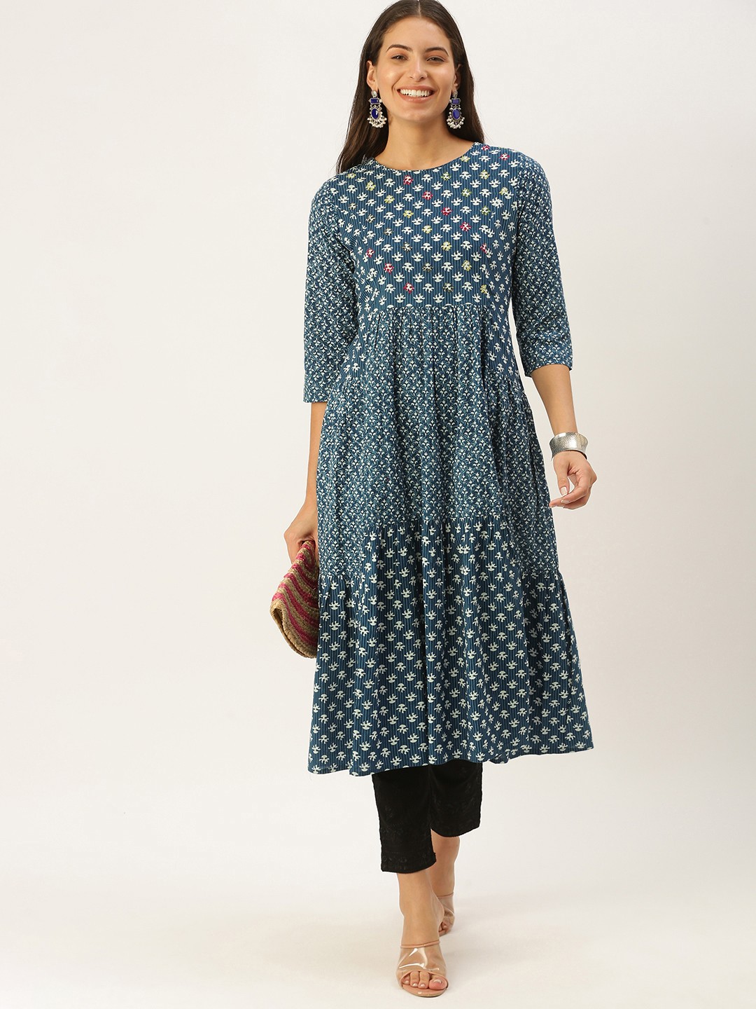 

RangDeep Women Blue & White Pure Cotton Ethnic Motifs Printed Kurta