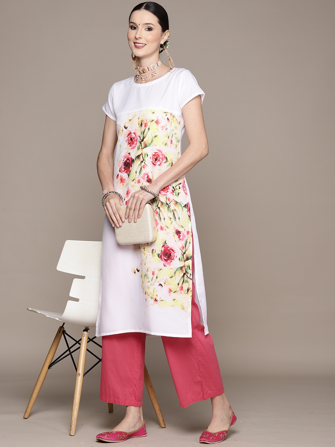 

ZIYAA Women White & Red Floral Printed Floral Crepe Kurta