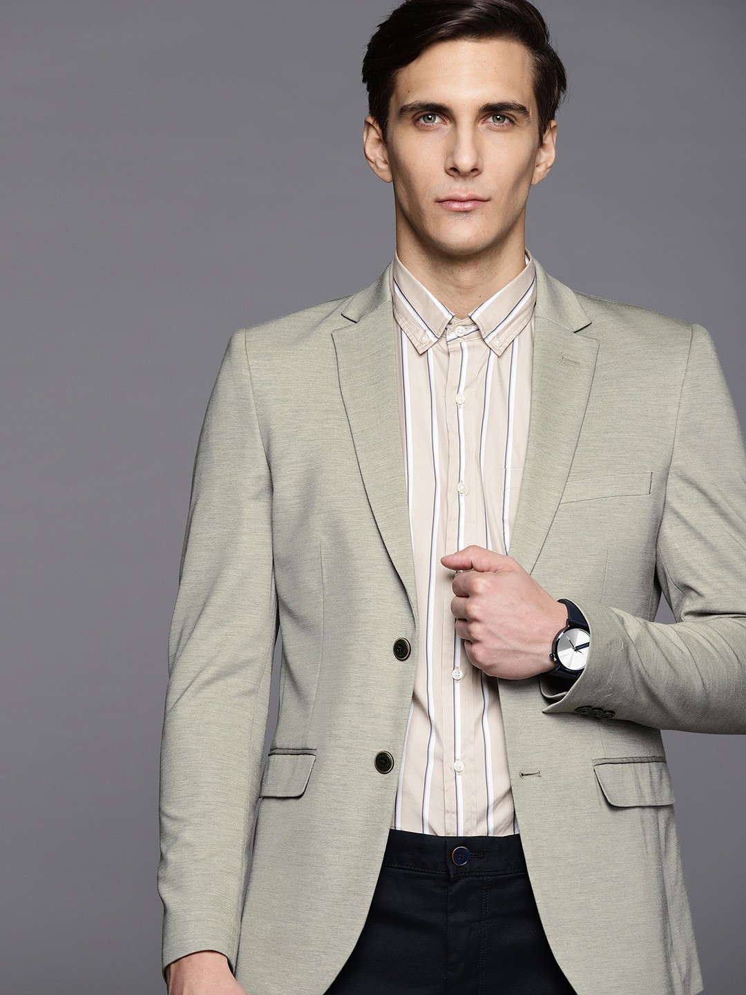 

Peter England Elite Men Sage Green Solid Single-Breasted Slim-Fit Formal Blazer
