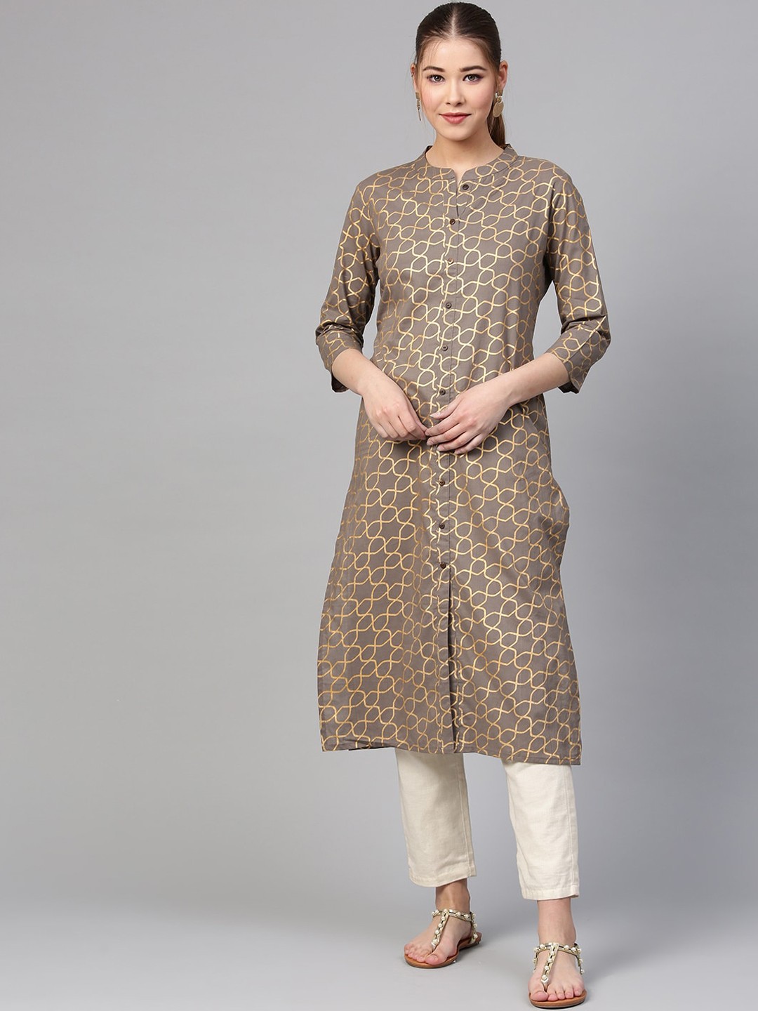 

Varanga Women Grey & Gold-Toned Geometric Kurta