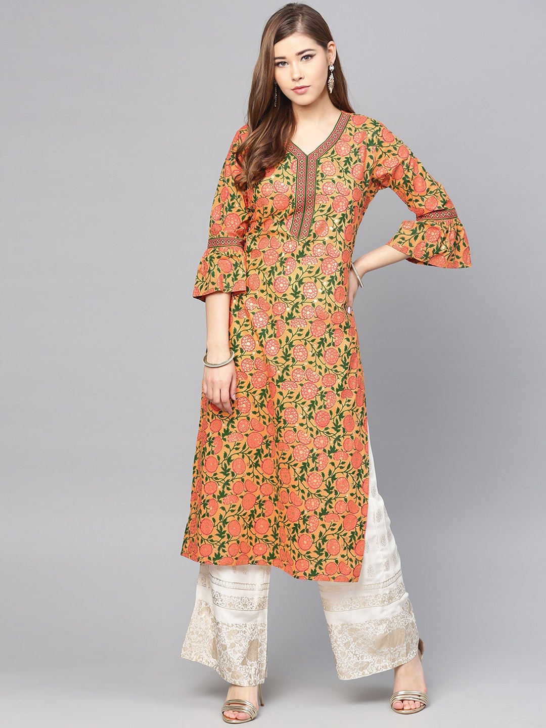 

Varanga Women Peach-Coloured Ethnic Motifs Printed Bell Sleeves Gotta Patti Kurta