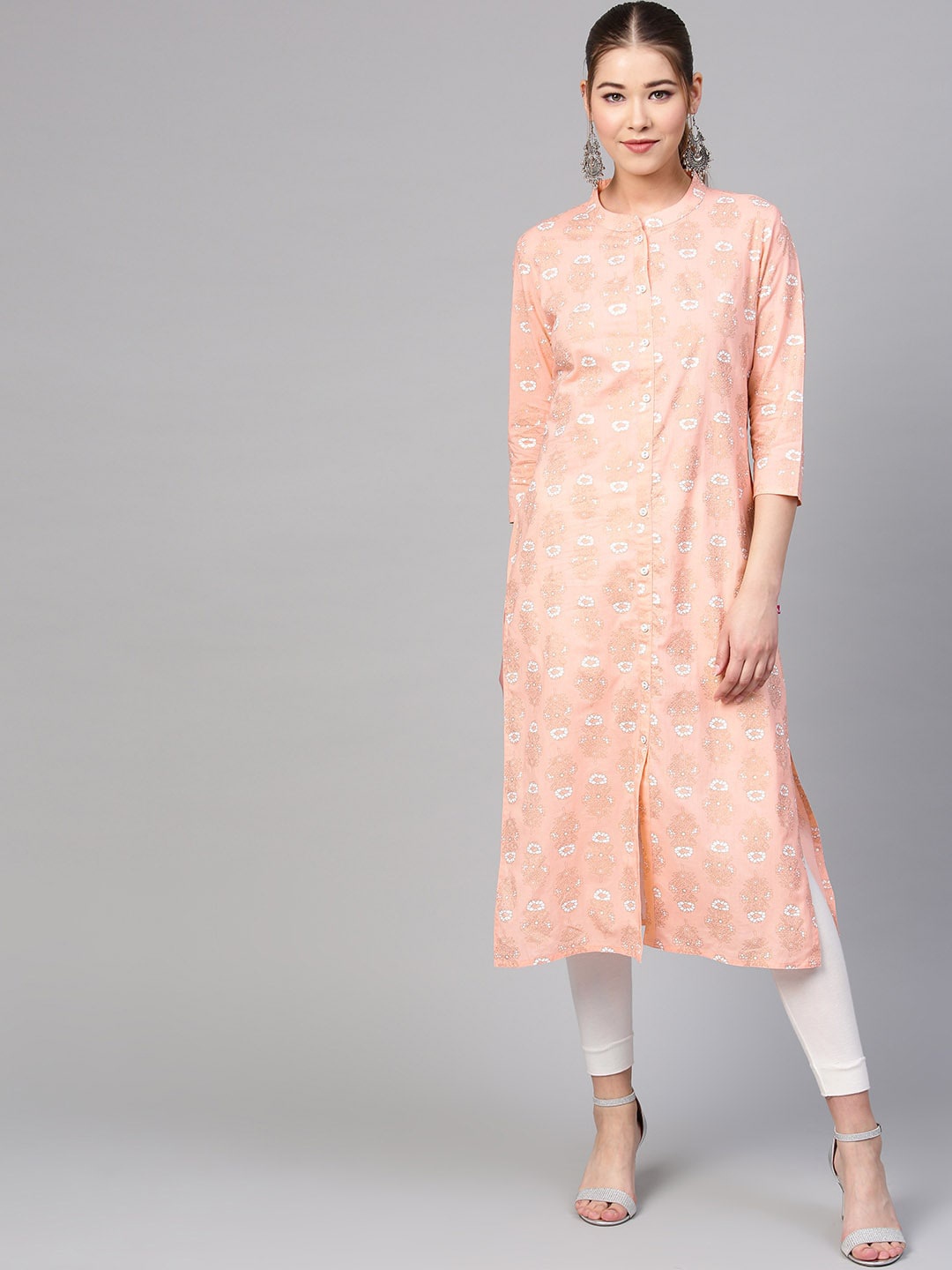 

Varanga Women Peach-Coloured & White Floral Printed Kurta