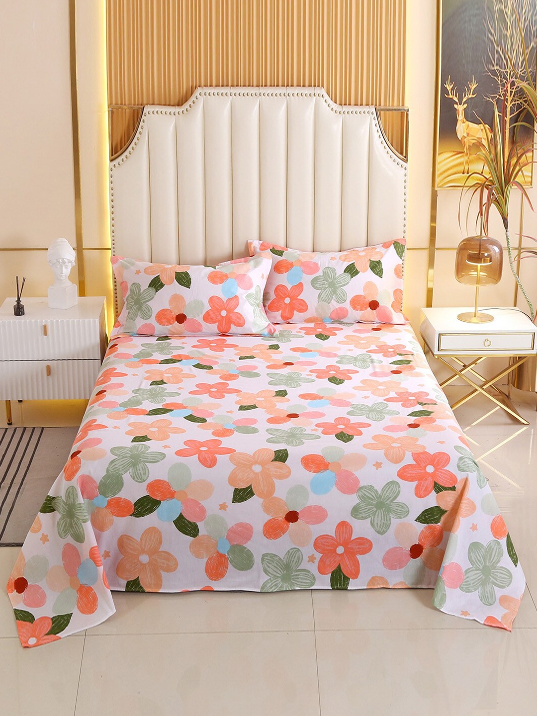 

JC HOME Pink & Green Floral Printed 210 TC King Bedsheet With 2 Pillow Covers