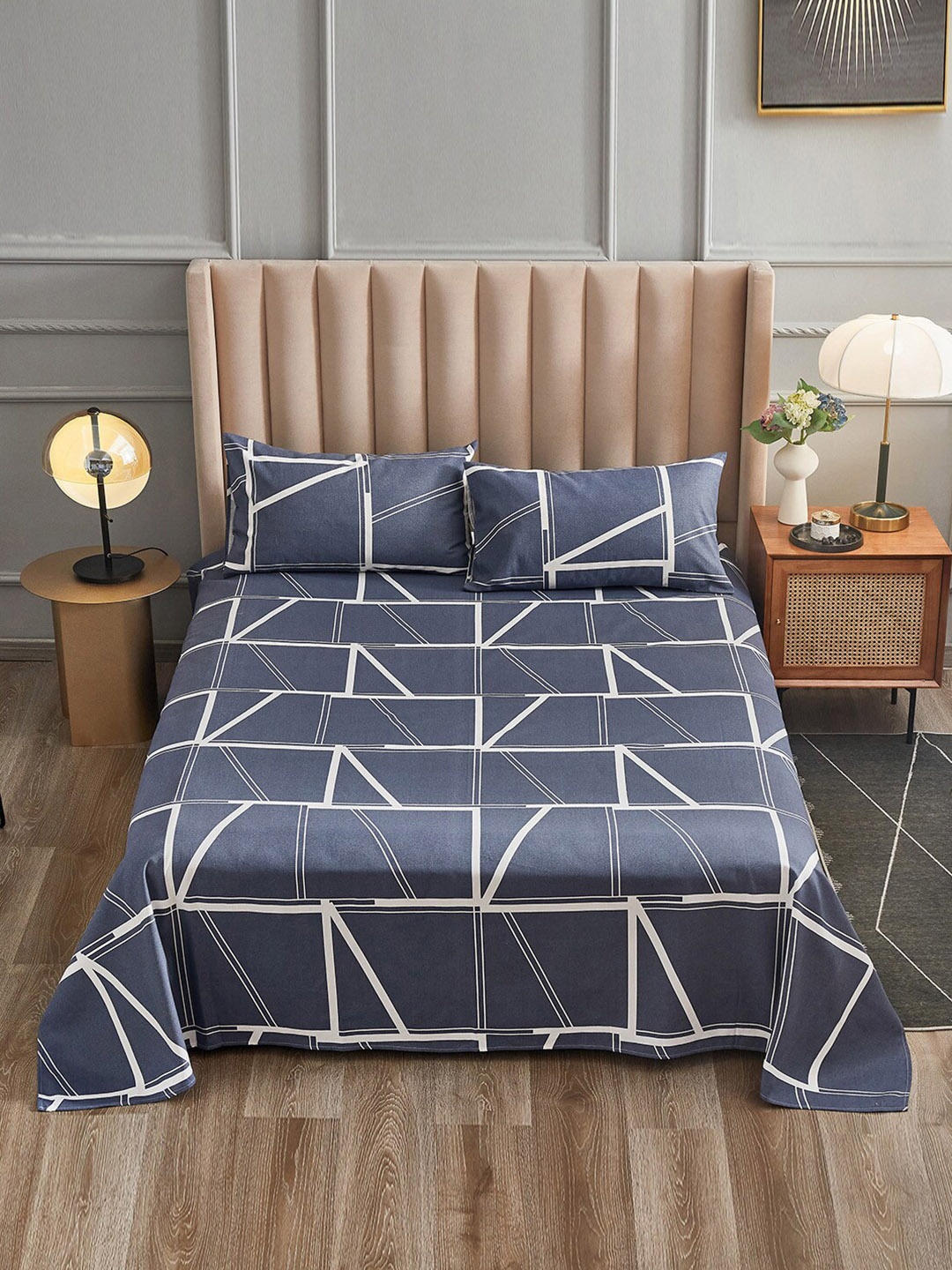

JC Collection Grey & White 144 TC Queen Bedsheet