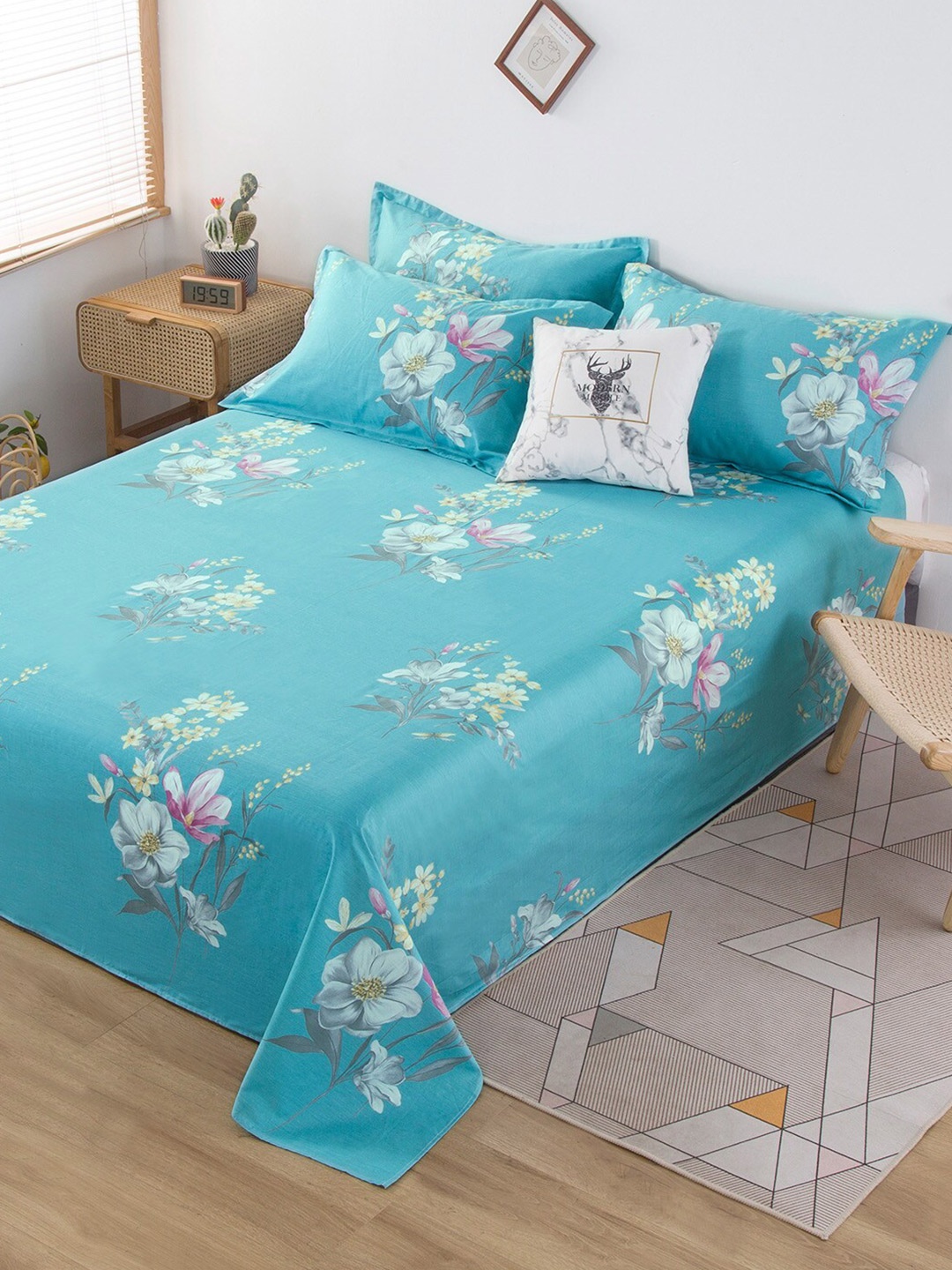 

JC HOME Turquoise Blue & Purple 210 TC King Floral Cotton Bedsheet 2 Pillow Covers