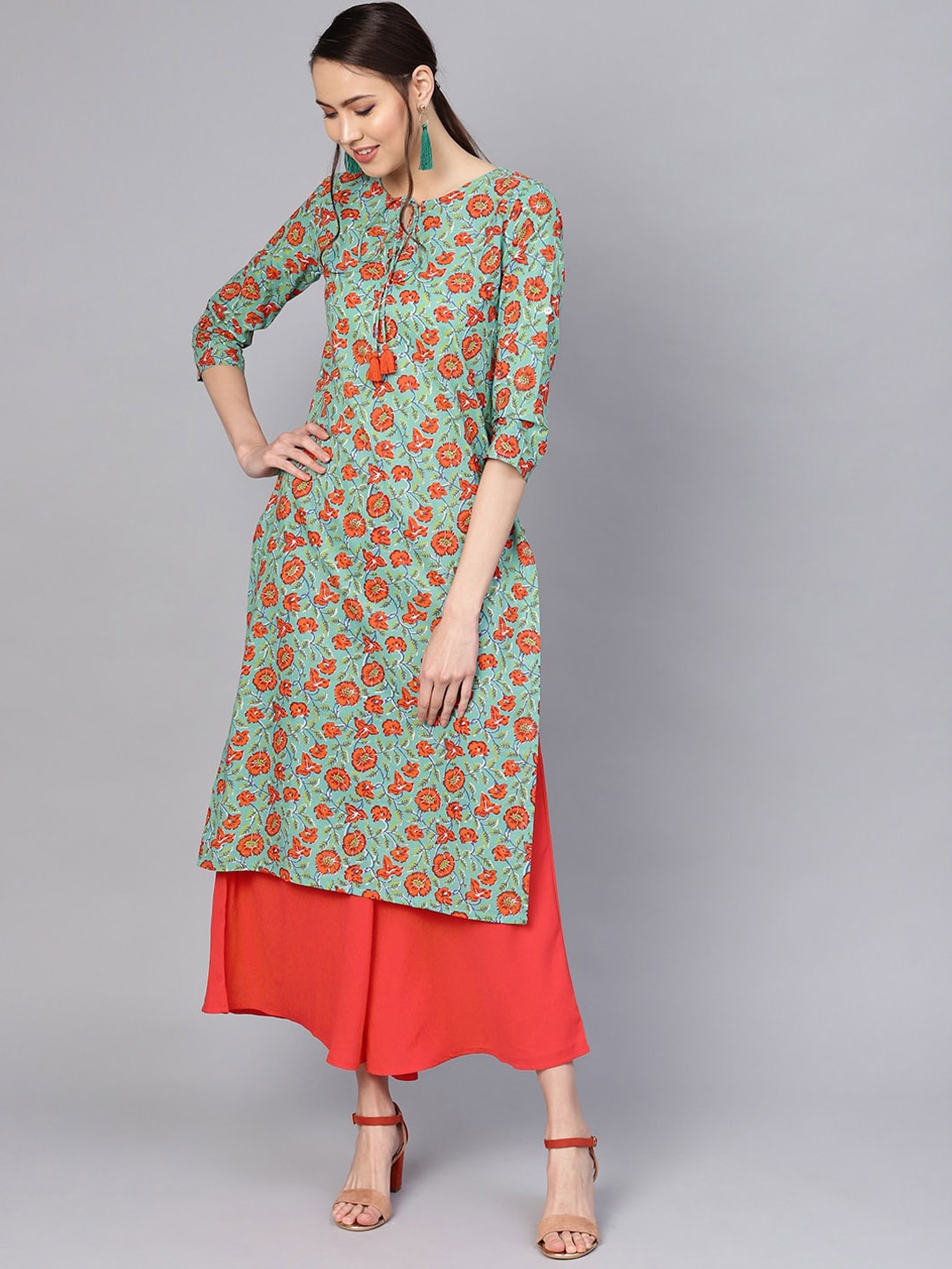 

Varanga Women Green & Orange Floral Printed Kurta
