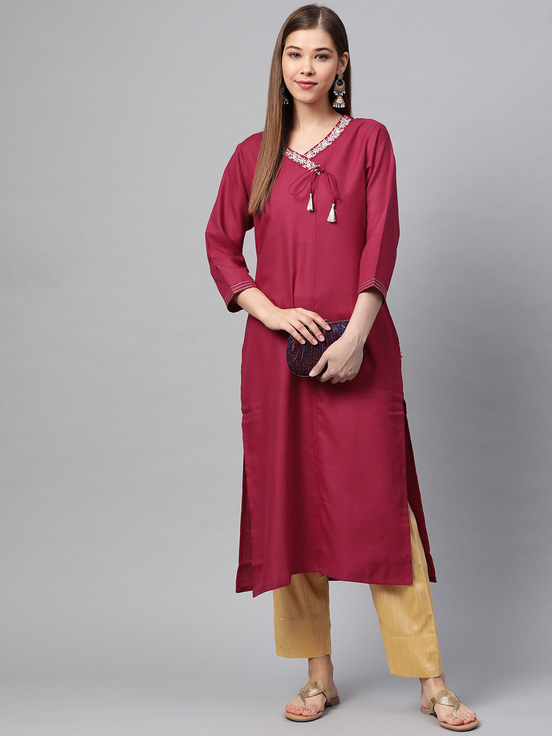 

Varanga Women Magenta & Silver-Toned Yoke Design Thread Work Kurta