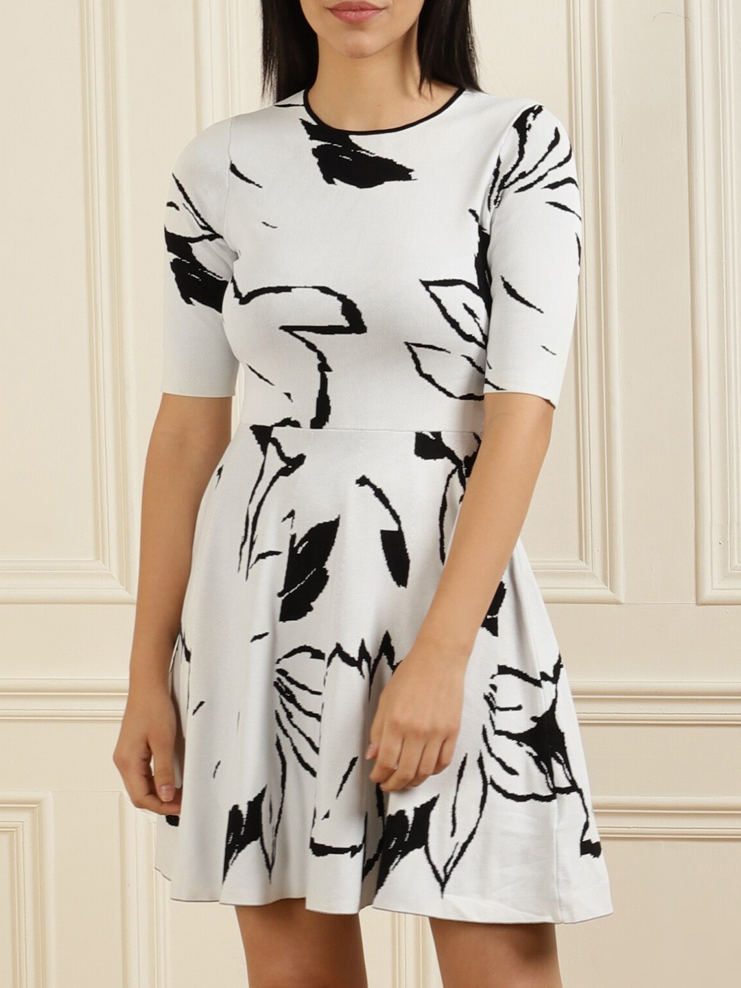 

Ted Baker White & Black Printed Dress