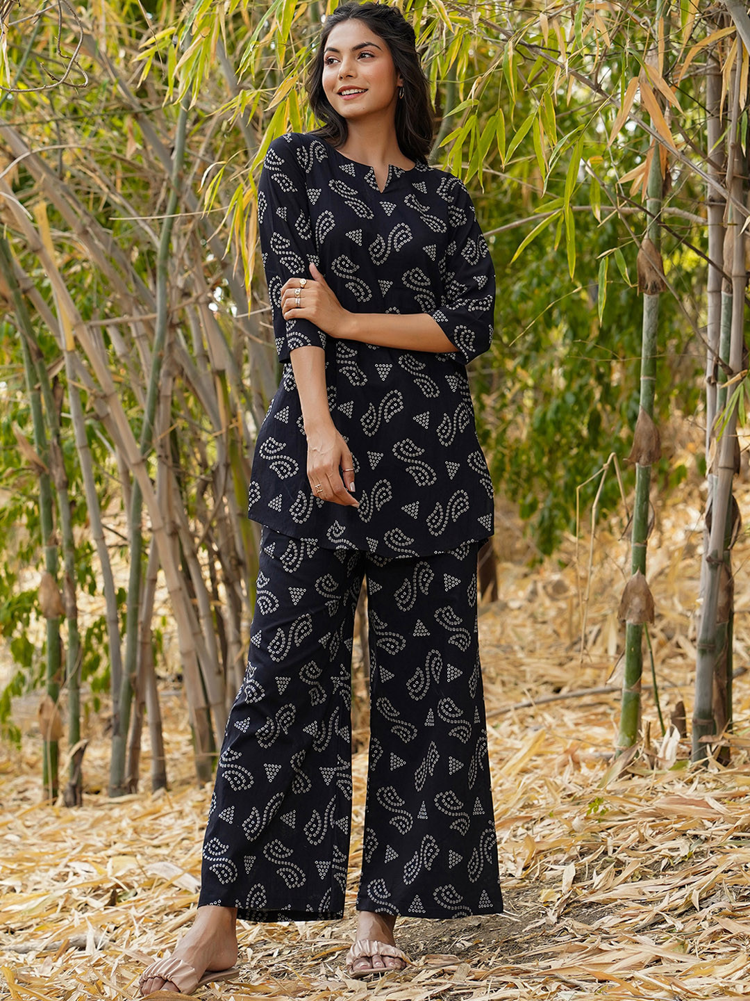 

JISORA Women Black Printed Cotton Night suit
