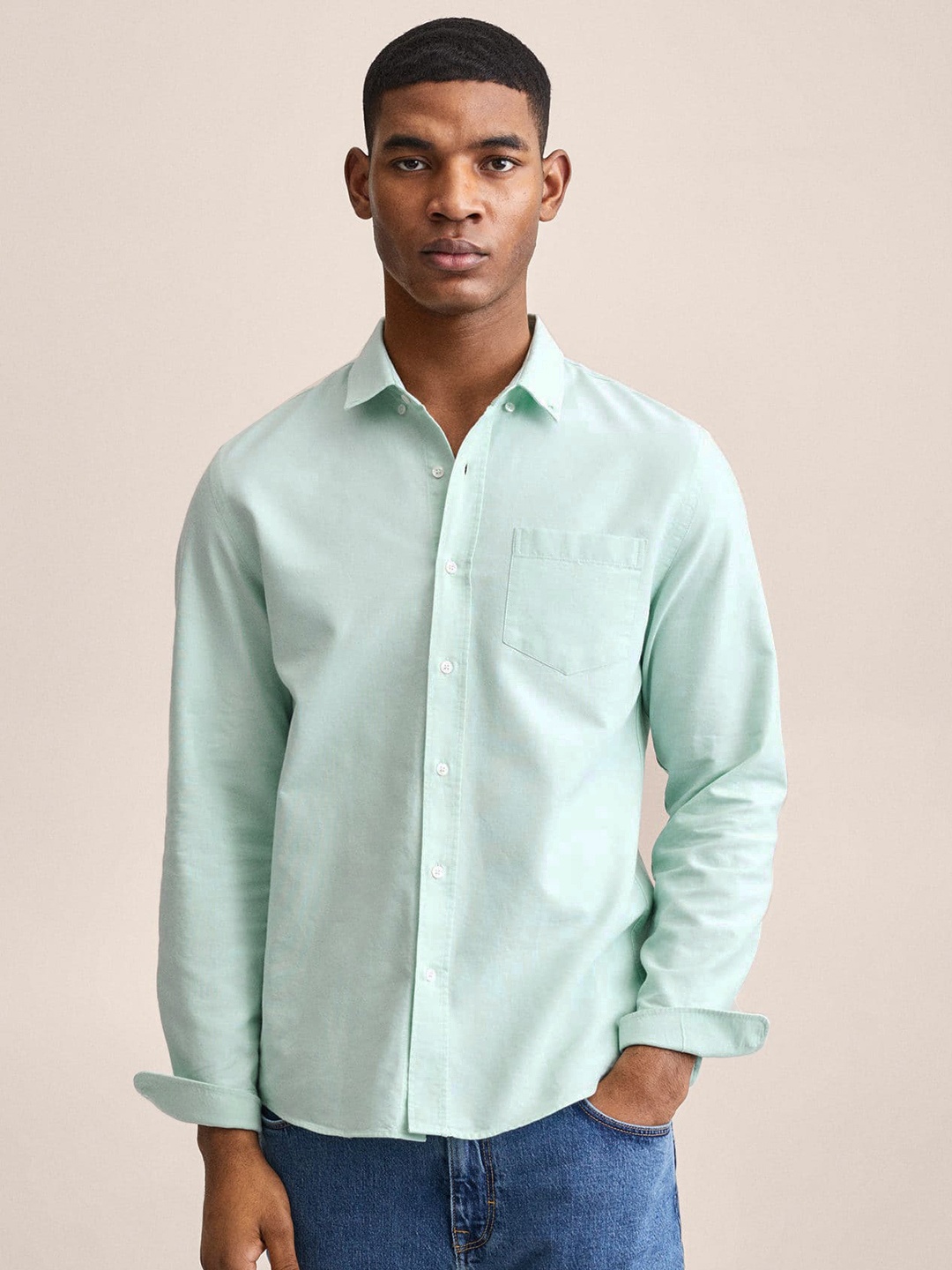 

MANGO MAN Green Solid Pure Cotton Casual Shirt