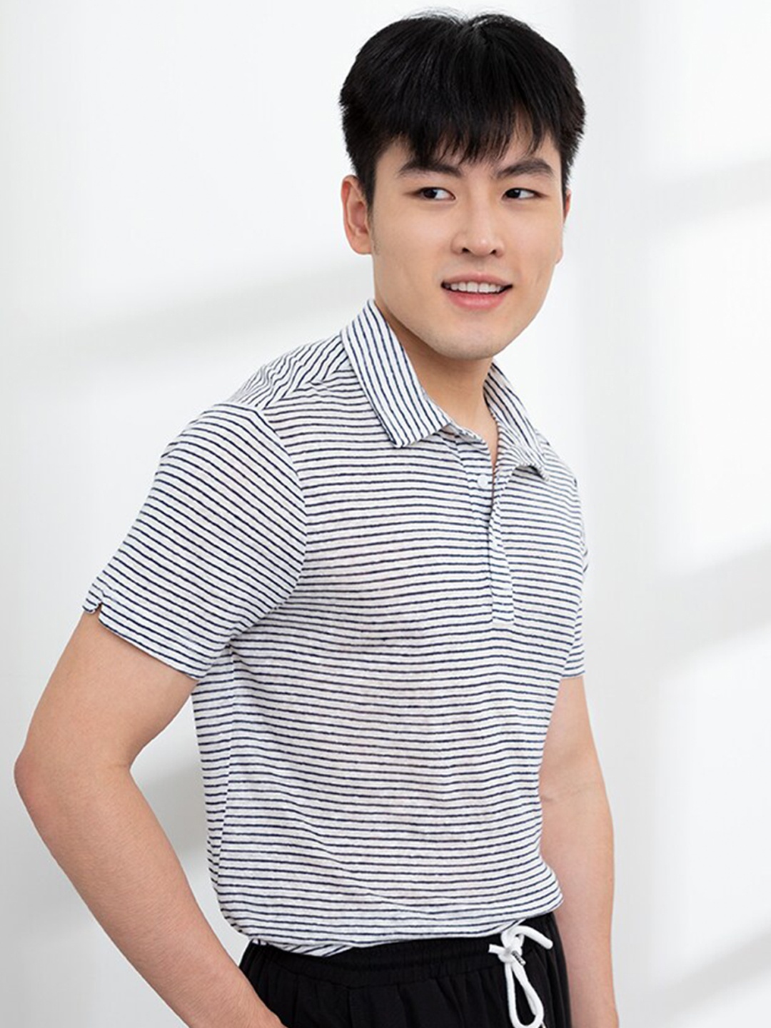 

ORIGIN BY ZALORA Men White & Grey Striped Polo Collar Linen Outdoor T-shirt
