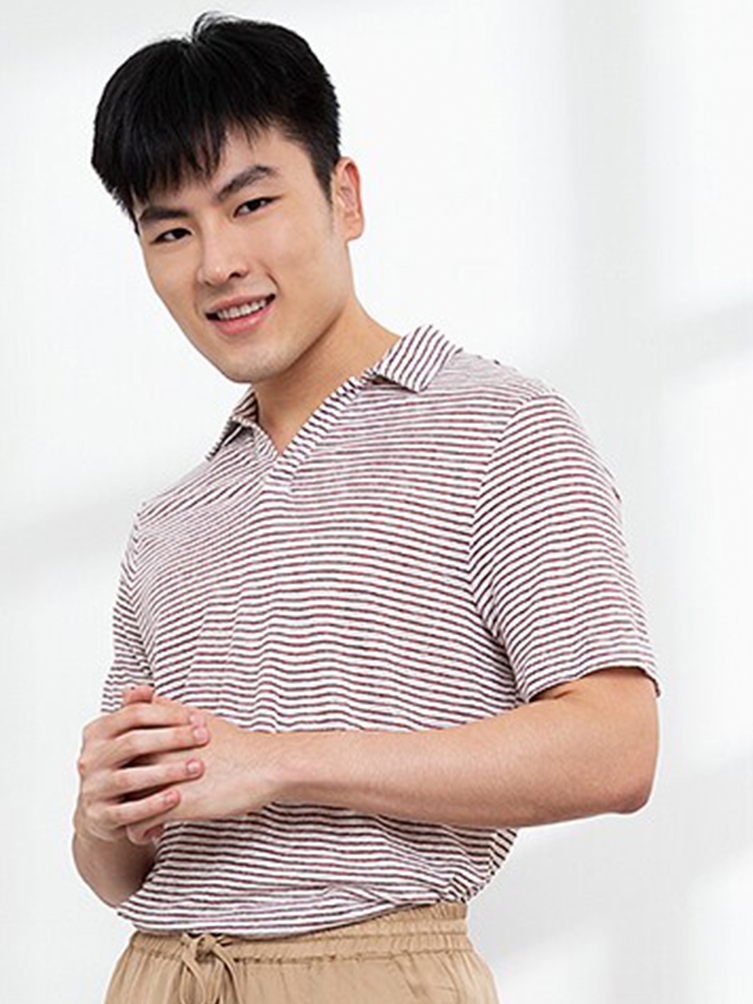 

ORIGIN BY ZALORA Men Grey & Red Striped Polo Collar Relaxed Fit Linen T-shirt