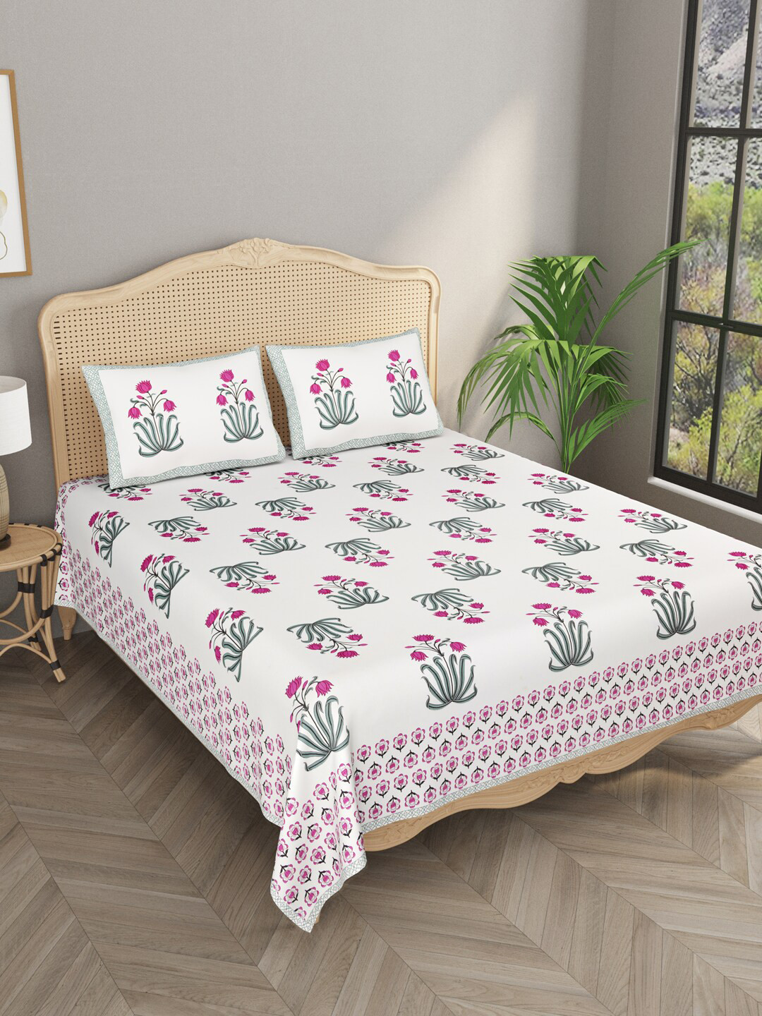 

Gulaab Jaipur White & Purple Floral 400 TC King Cotton Bedsheet with 2 Pillow Covers