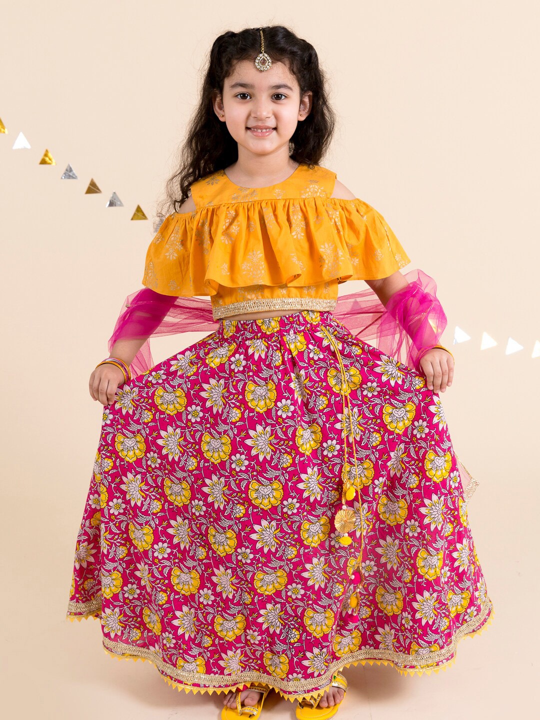 

pspeaches Girls Pink & Orange Printed Ready to Wear Lehenga & Blouse With Dupatta