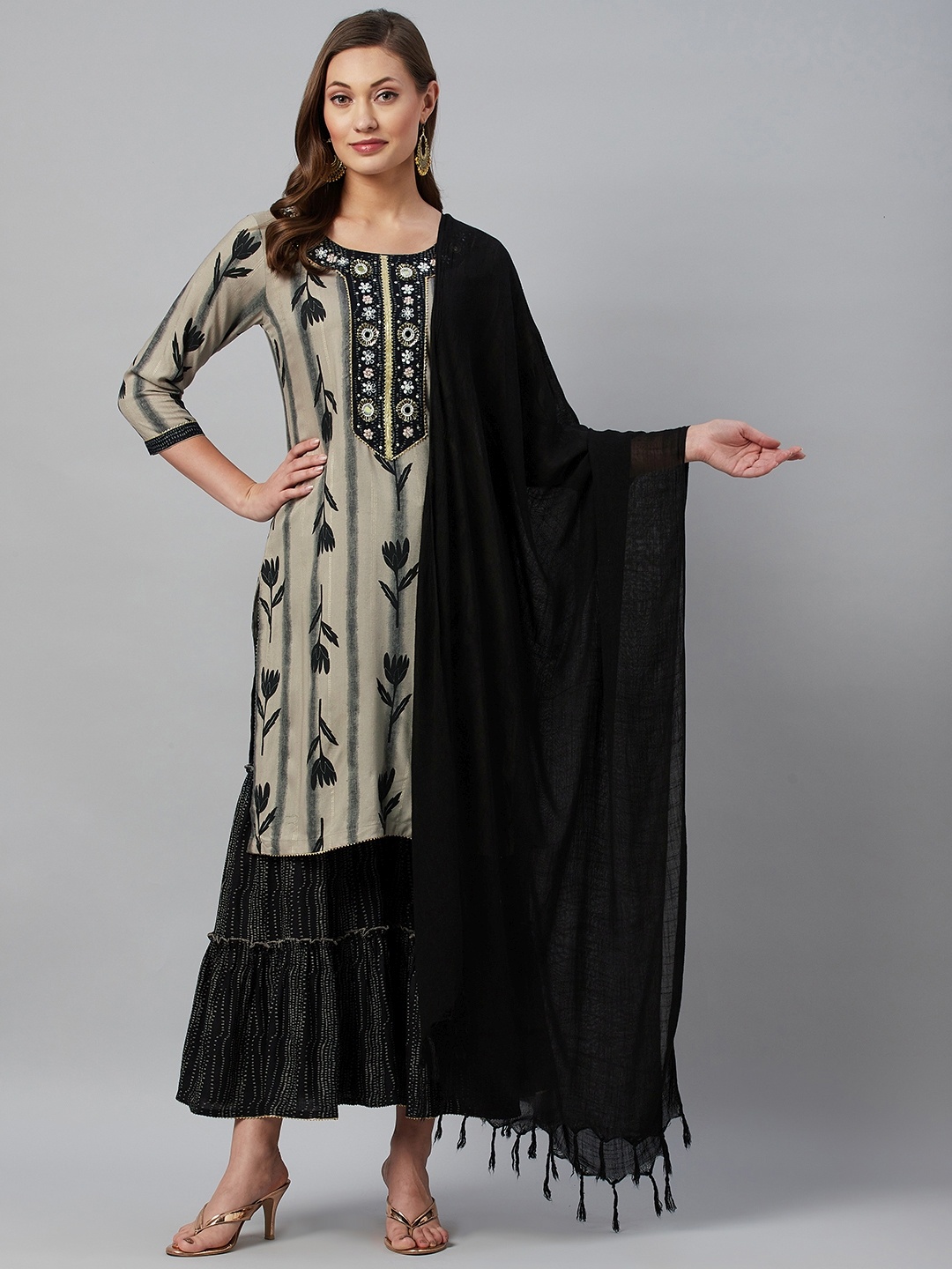 

HIGHLIGHT FASHION EXPORT Women Black Ethnic Motifs Kurta with Sharara & Dupatta