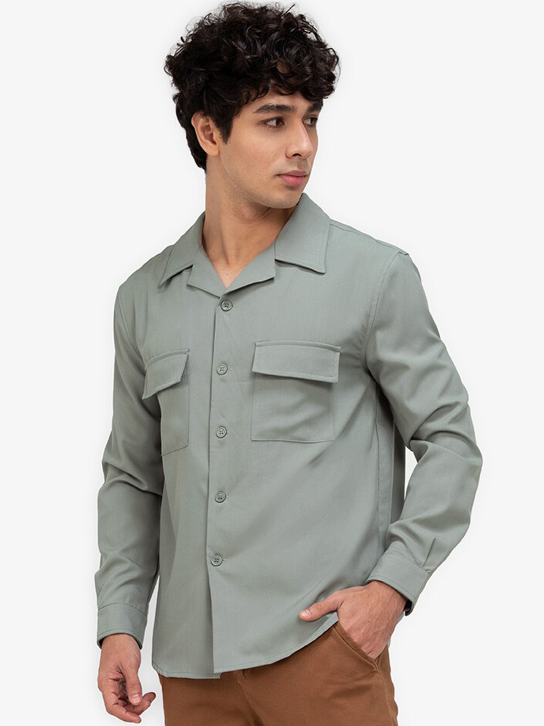 

ZALORA BASICS Men Green Regular Fit Casual Shirt