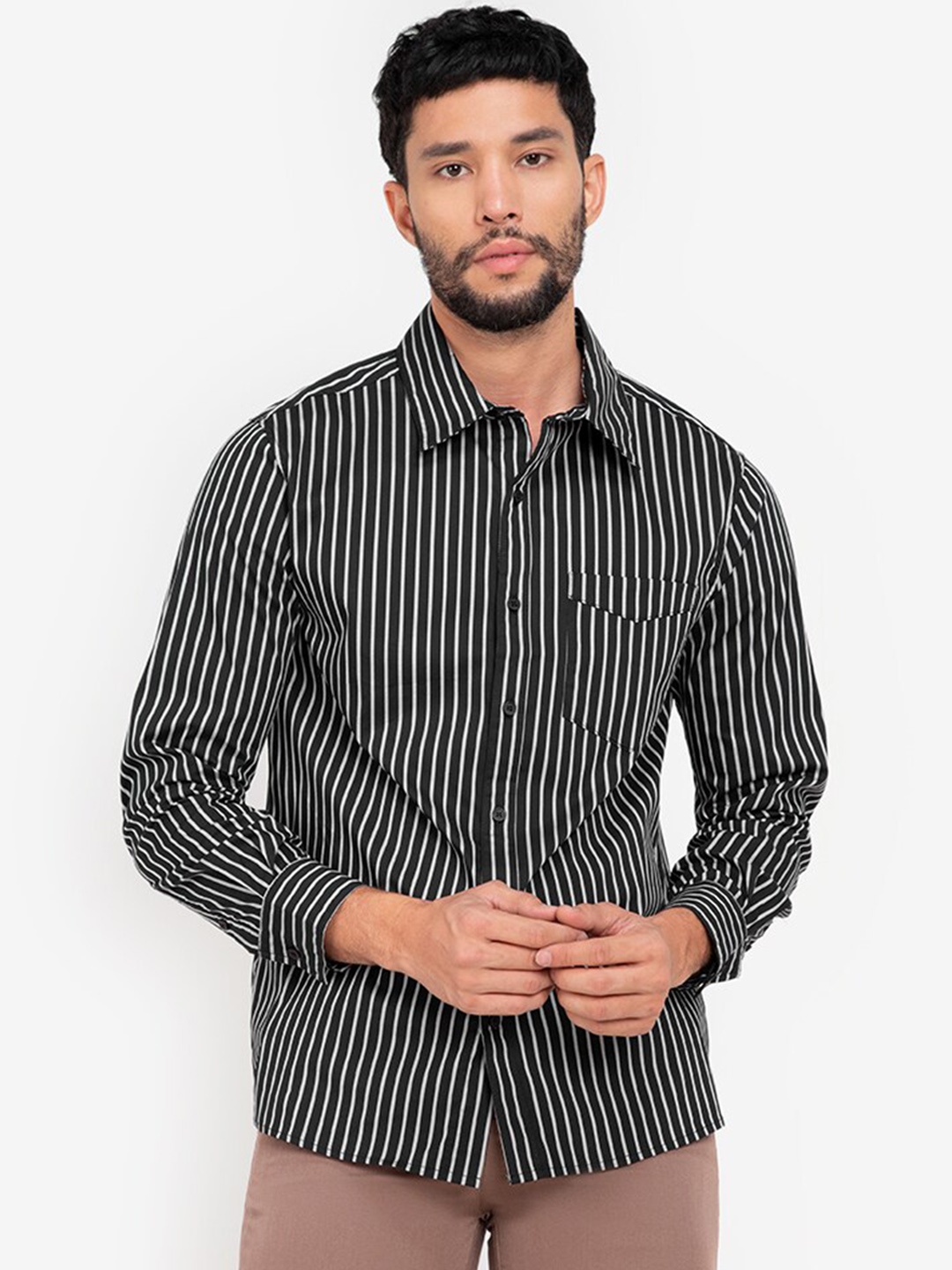 

ZALORA BASICS Men Black & White Striped Casual Shirt