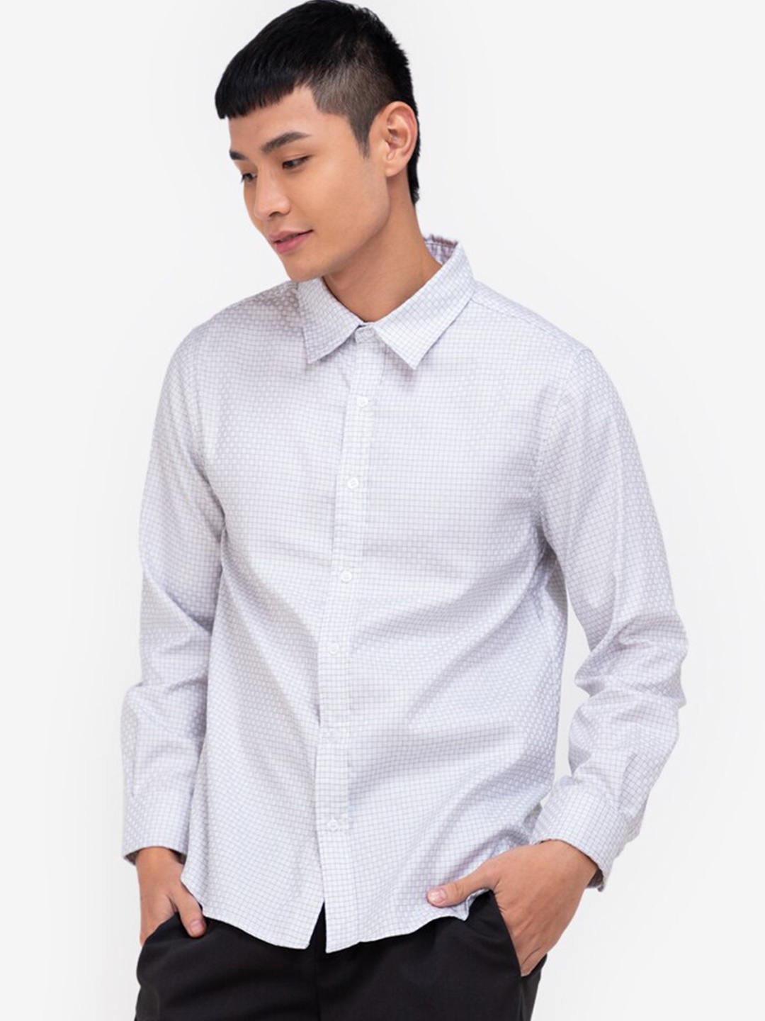 

ZALORA BASICS Men White Checked Pure Cotton Casual Shirt