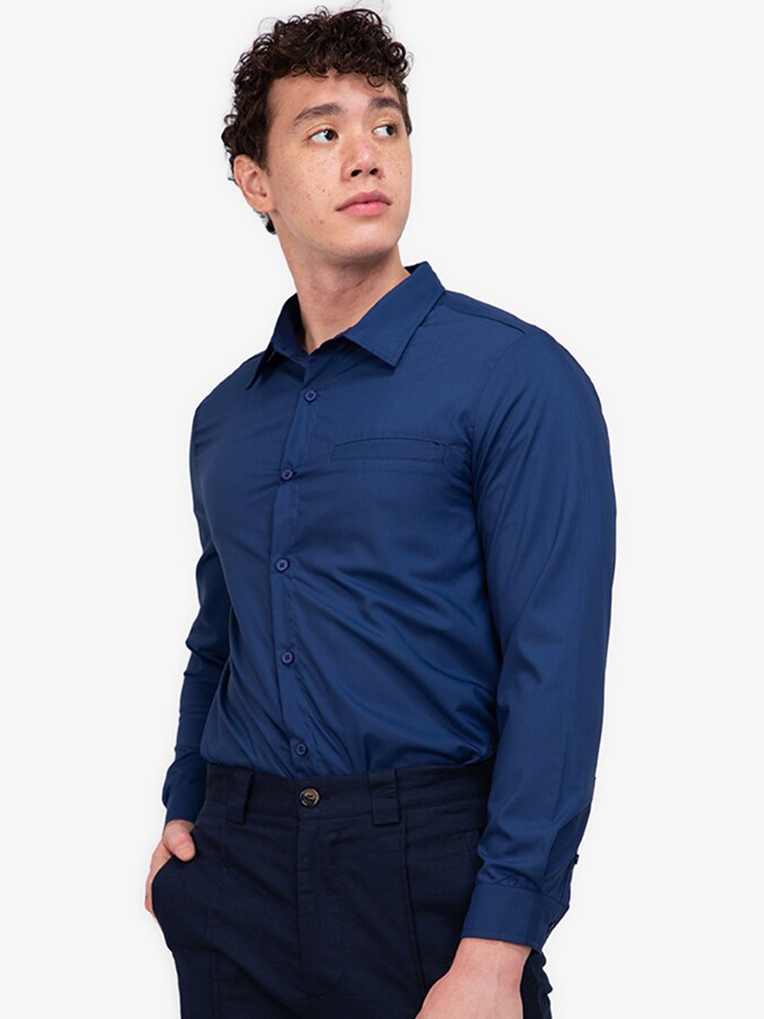 

ZALORA BASICS Men Navy Blue Casual Shirt