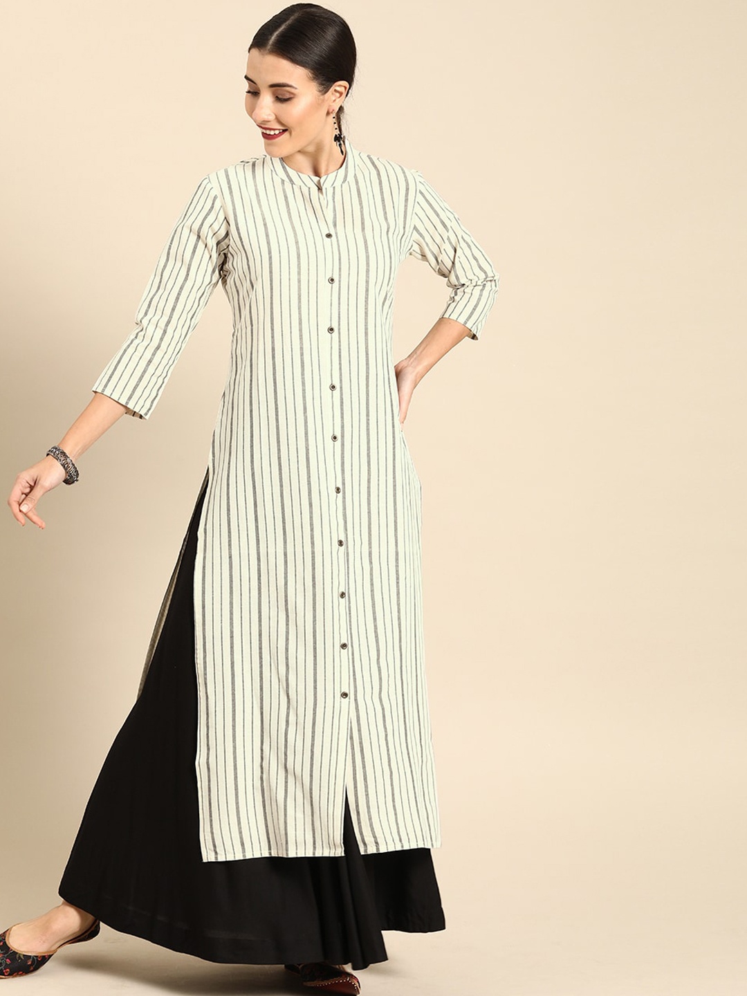 

Varanga Women Off White Striped Kurta