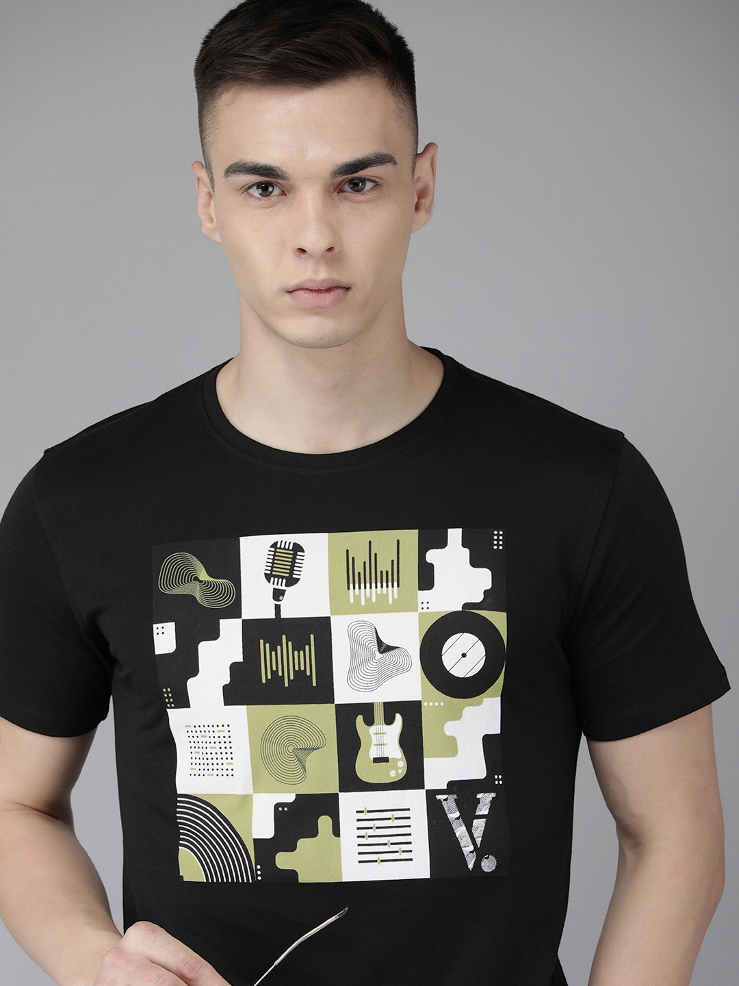 

V Dot Men Pure Cotton Printed Round Neck Slim Fit T-shirt, Black