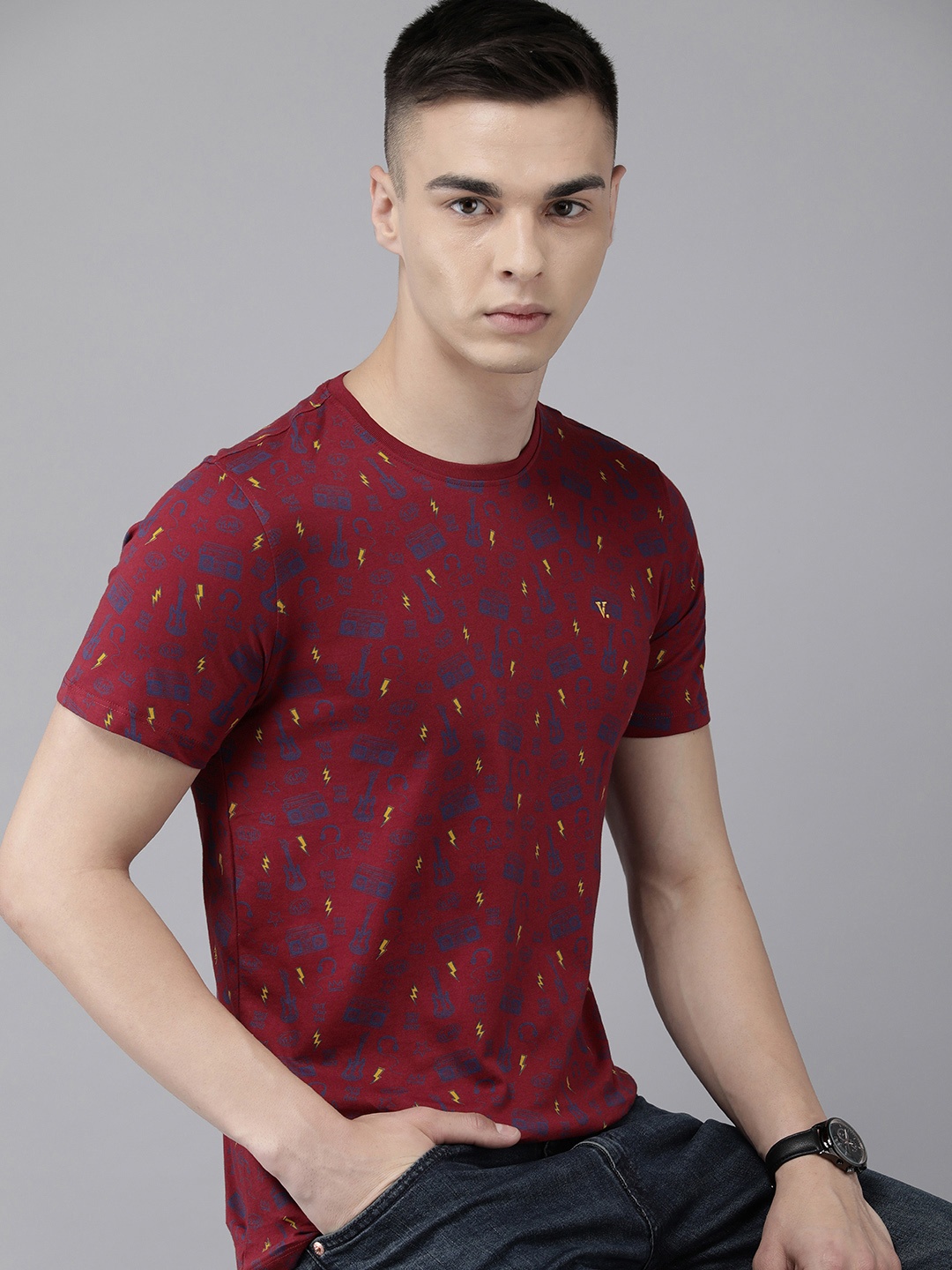 

V Dot Men Pure Cotton Typography Printed Round Neck Slim Fit T-shirt, Maroon