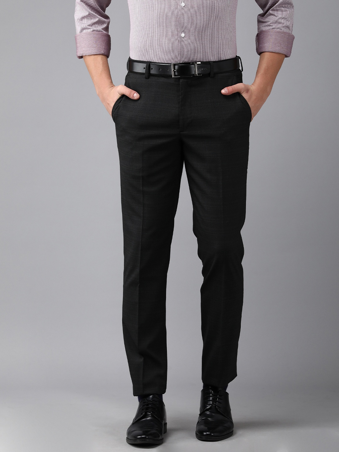 

Van Heusen Men Black Self Design Slim Fit Formal Trousers