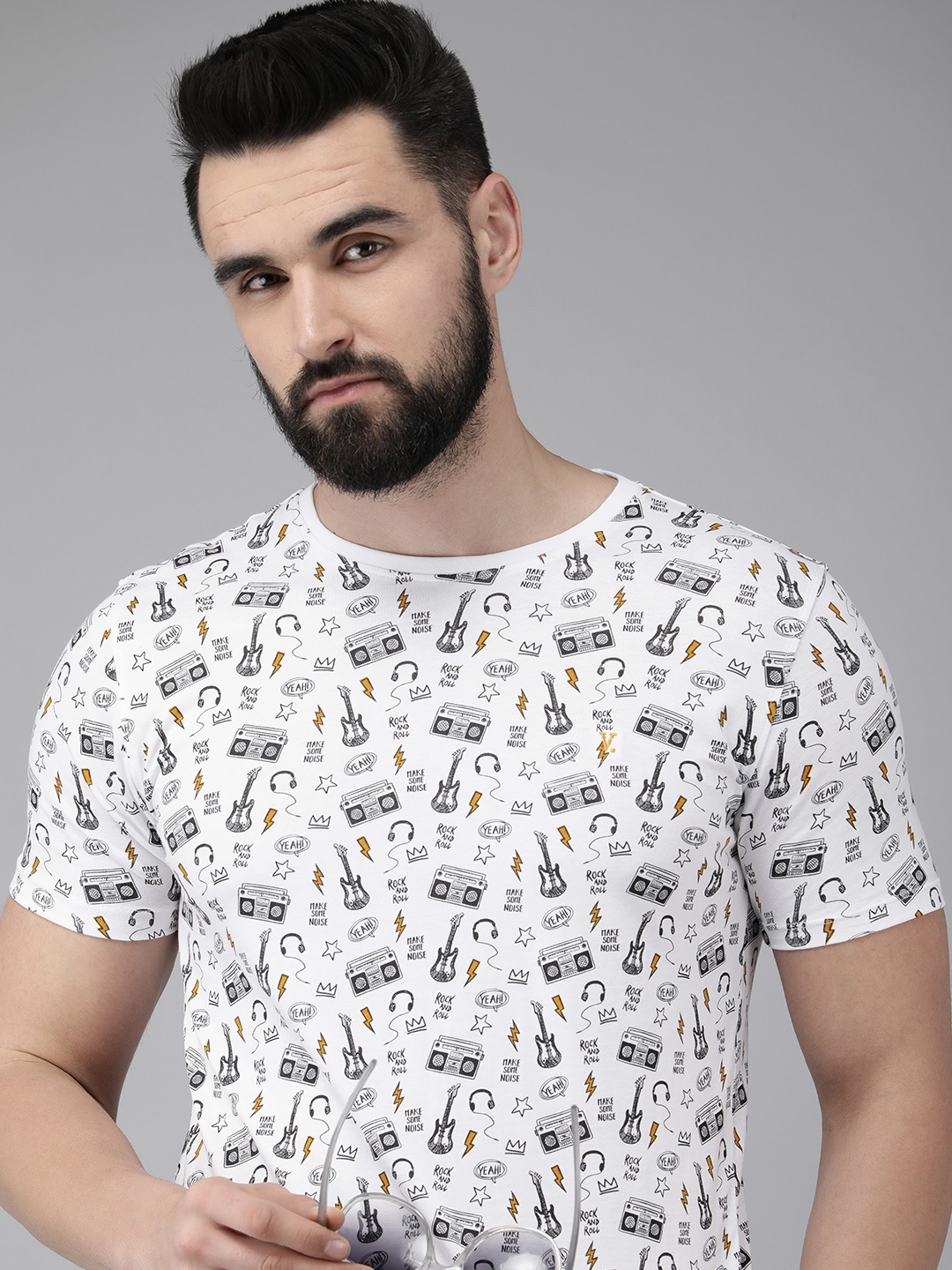 

V Dot Men Pure Cotton Printed Round Neck Slim Fit T-shirt, White