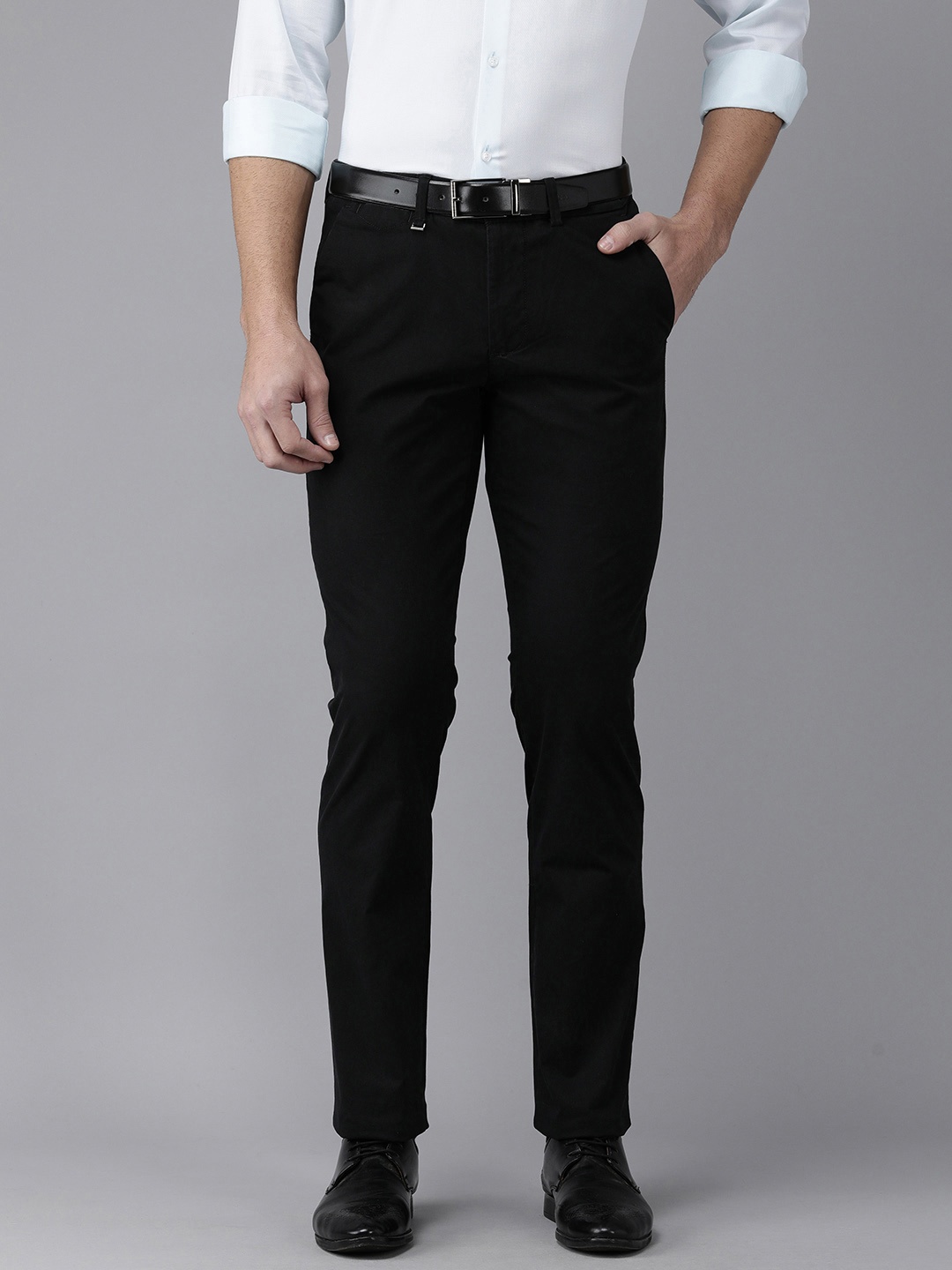 

Van Heusen Men Black Textured Slim Fit Trousers