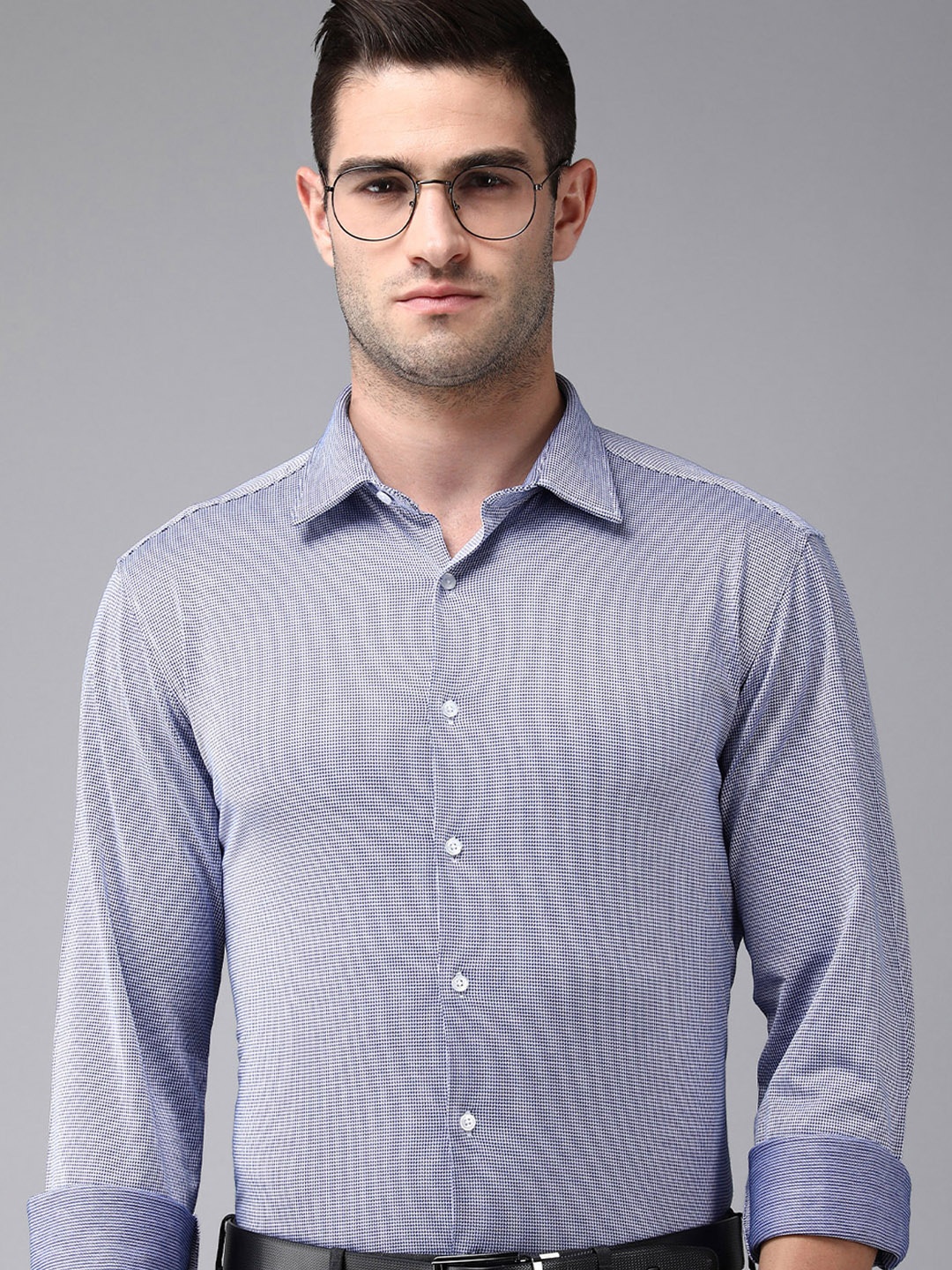 

Van Heusen Men Blue Textured Slim Fit Formal Shirt