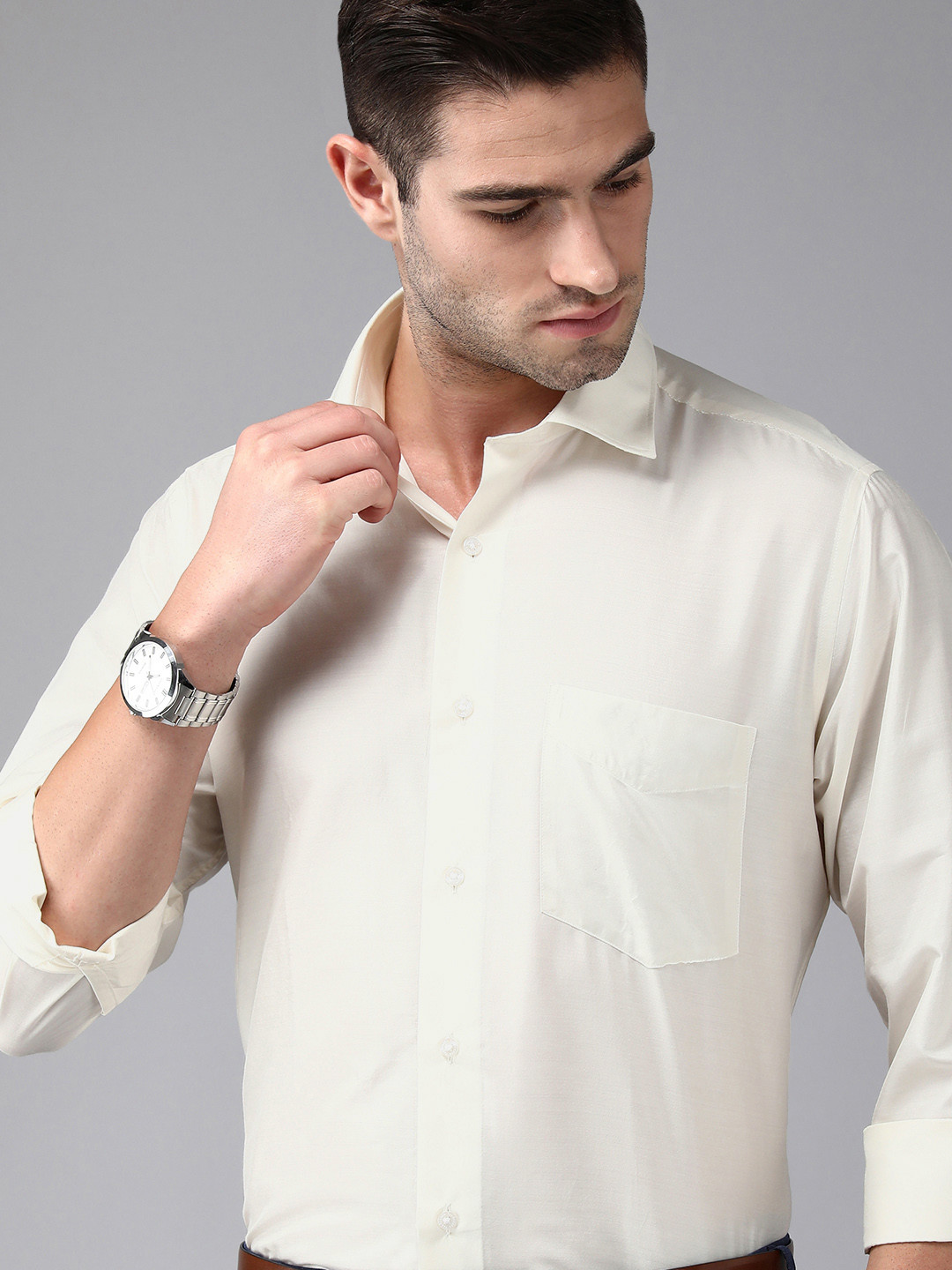 

Van Heusen Men Yellow Pure Silk Custom Fit Formal Shirt