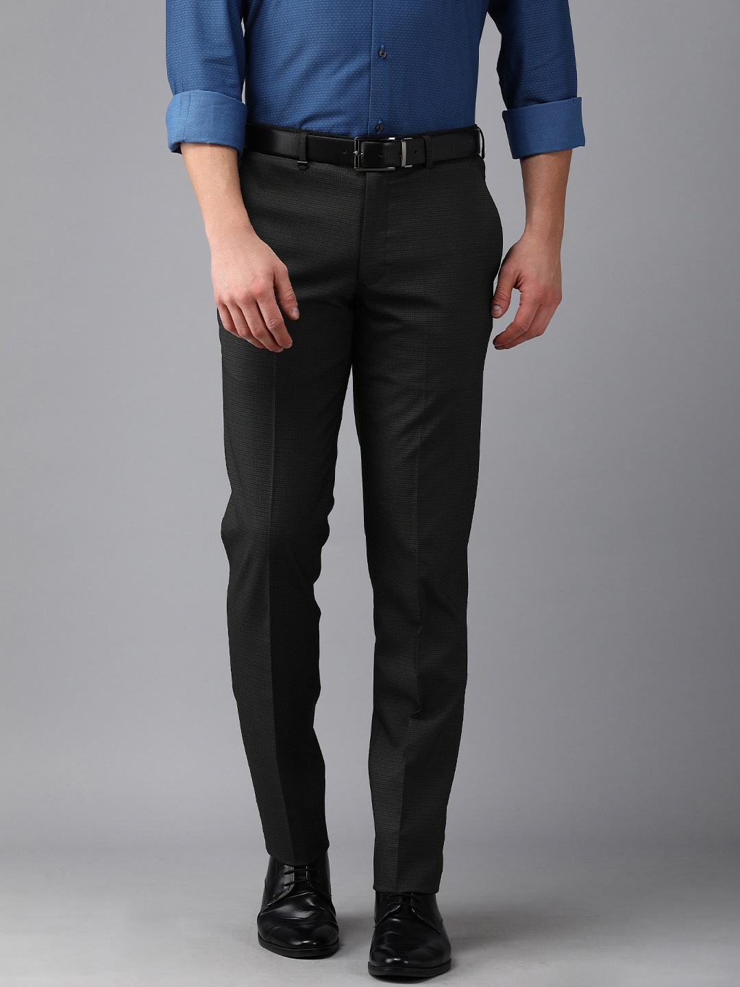 

Van Heusen Men Black Checked Slim Fit Formal Trousers