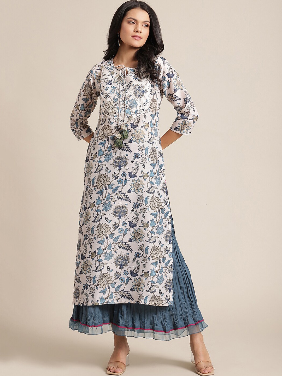 

Varanga Women Cream-Coloured Floral Printed Keyhole Neck Anarkali Kurta