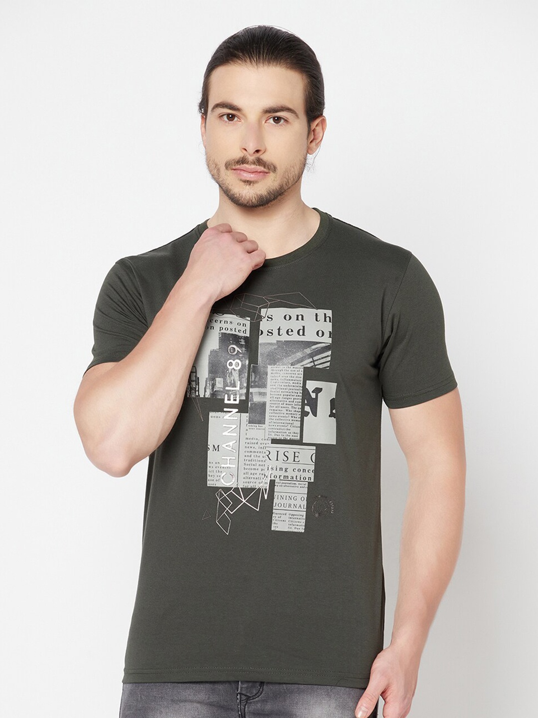 

Cantabil Men Dark Grey Graphic Printed T-shirt