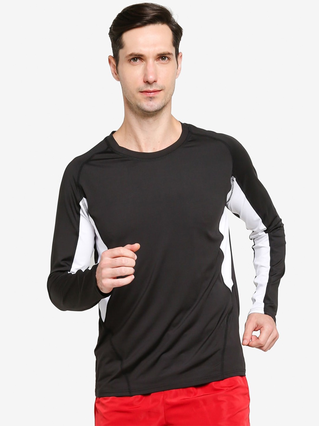 

ZALORA ACTIVE Men Black & White Colourblocked Outdoor T-shirt