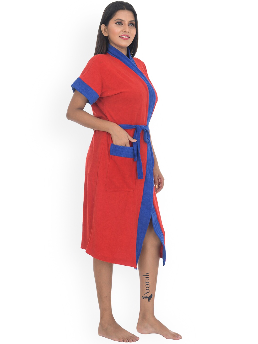 

POORAK Women Red & Blue Solid Bath Robe