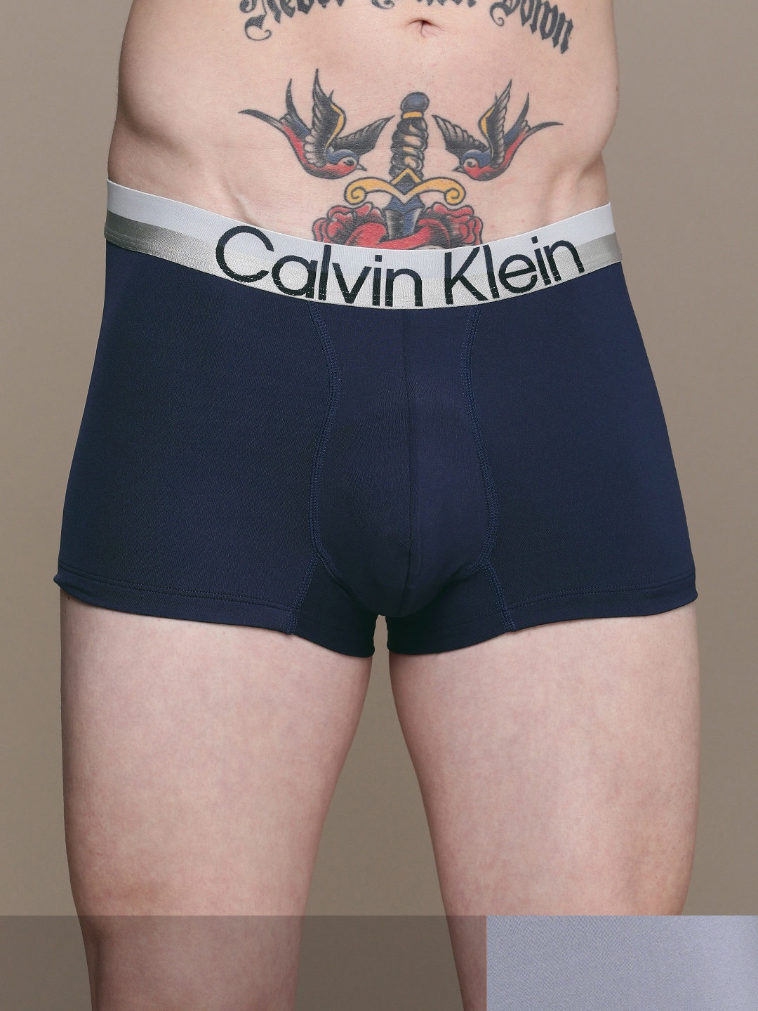 

Calvin Klein Underwear Men Pack of 2 Blue & Grey Low Rise Trunks 14673136-1-14673124-1