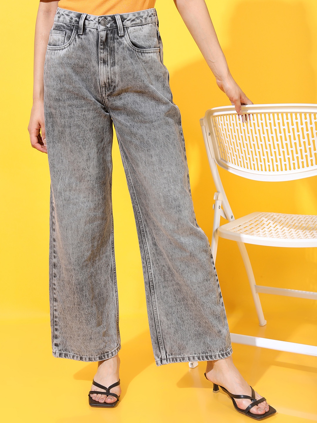 

Tokyo Talkies Women Grey clean look light Fade Flared Jeans