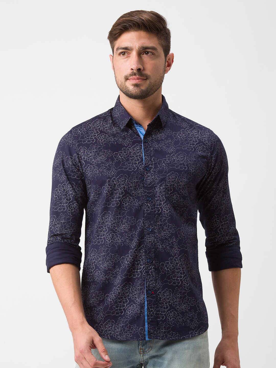 

Globus Men Blue Printed Standard Fit Casual Shirt
