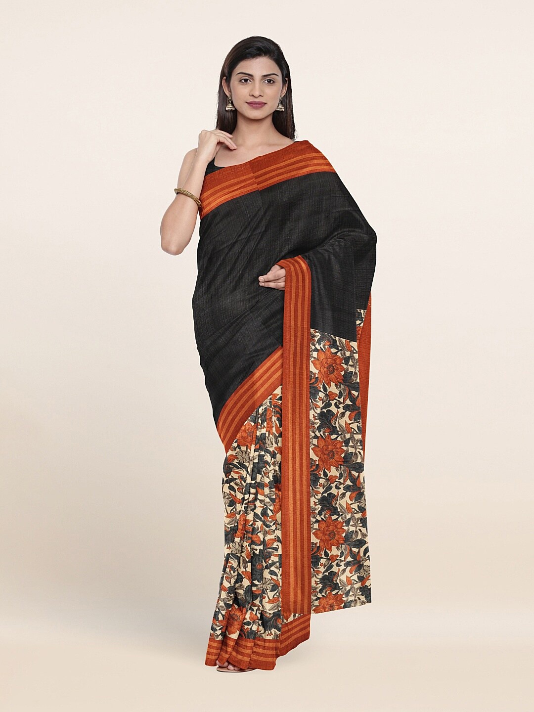 

Pothys Cream-Coloured & Black Printed Saree