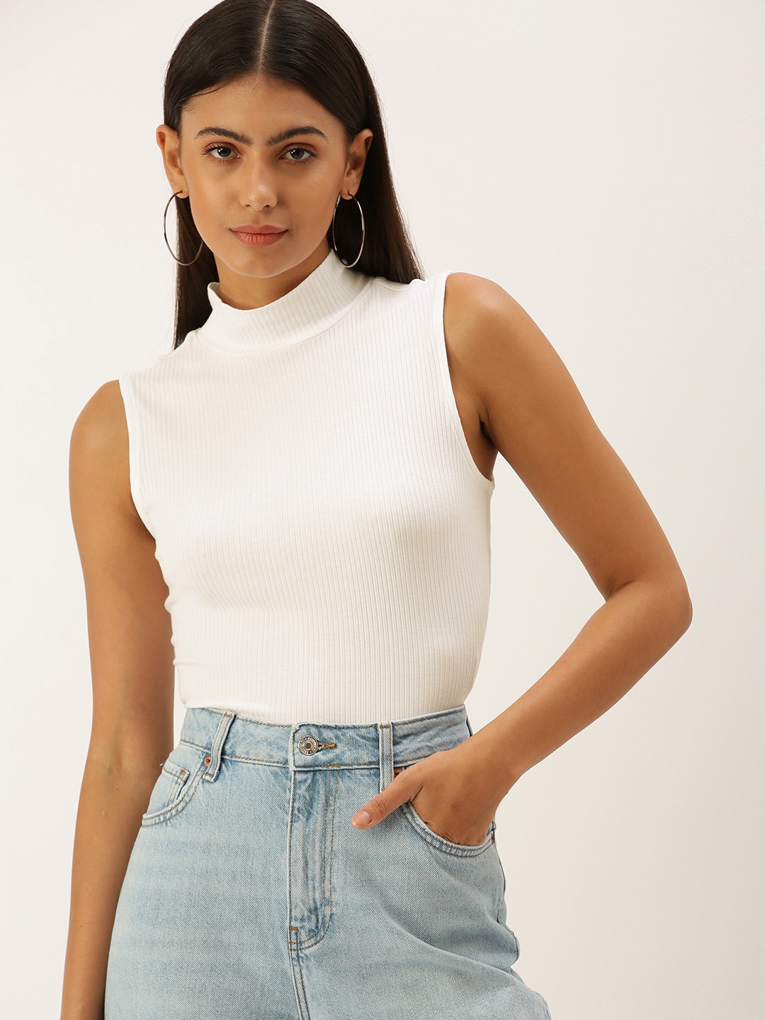 

FOREVER 21 White Top
