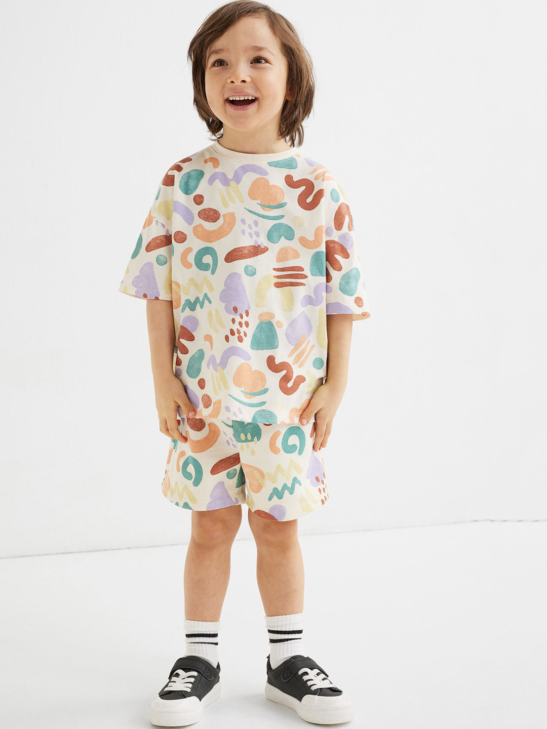 

H&M Boys White 2-Piece T-Shirt and Shorts Set
