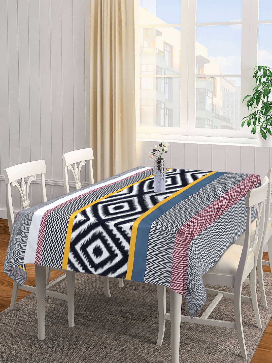 

Arrabi Black & White Geometric Printed 6 Seater Rectangle Table Cover